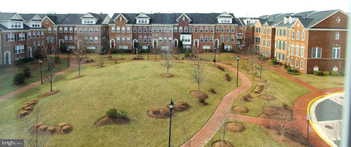 RESERVE AT TYSONS CORNER - Residential Lease