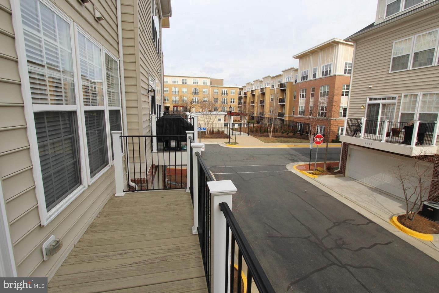 RESERVE AT TYSONS CORNER - Residential Lease