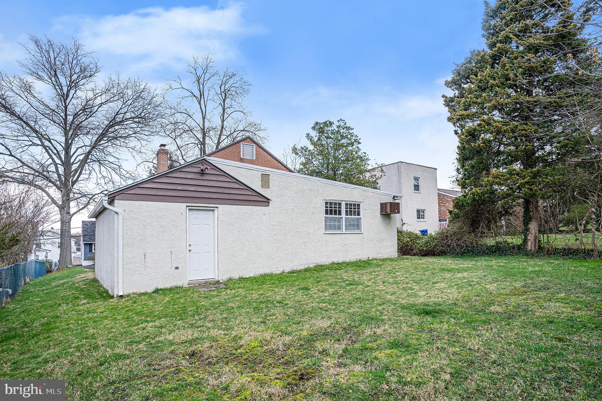 ABINGTON WOODS - Residential