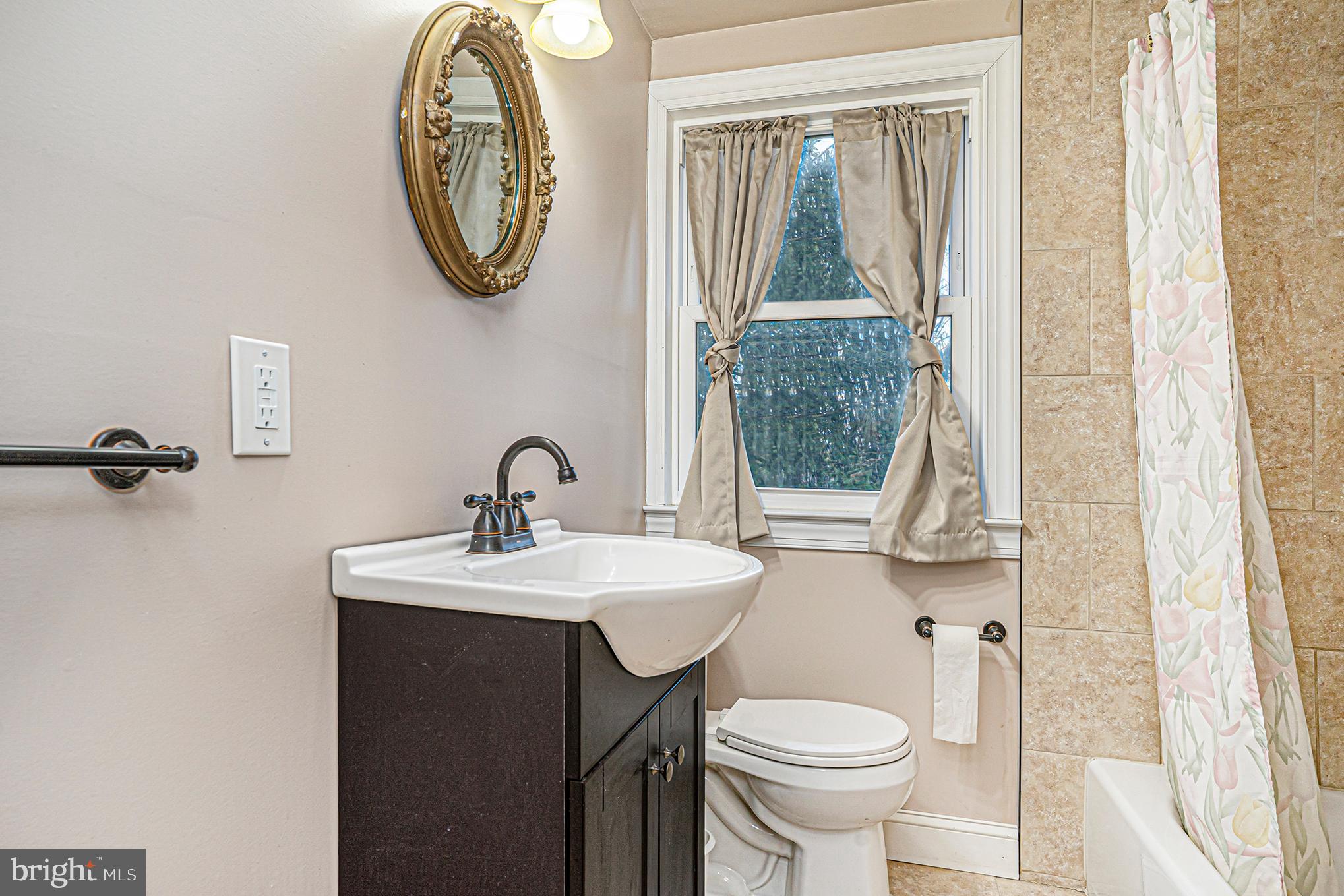 ABINGTON WOODS - Residential