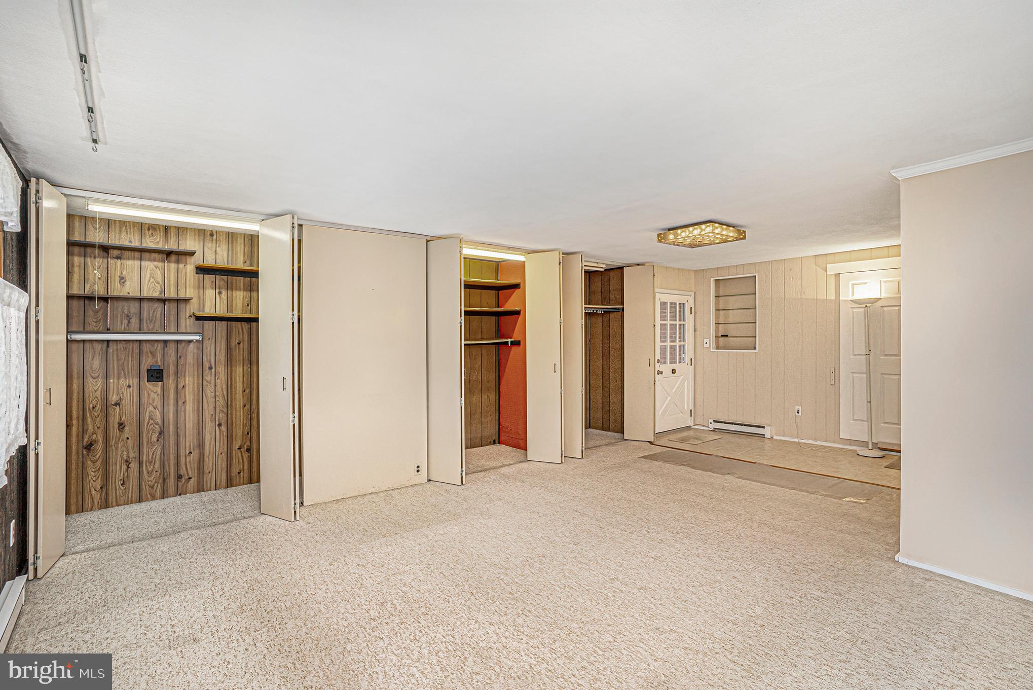 ABINGTON WOODS - Residential