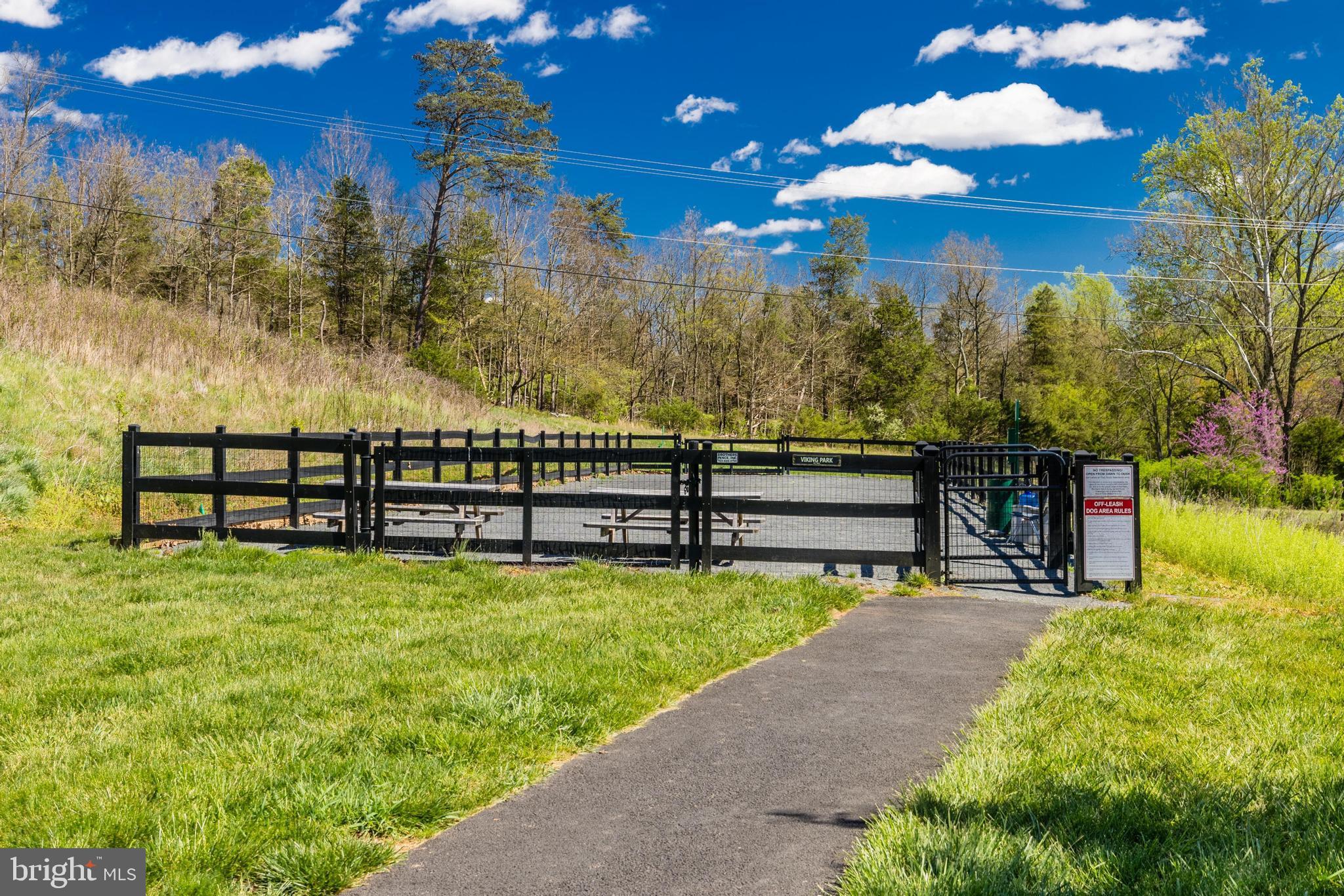 LAKES AT RED ROCK - Residential