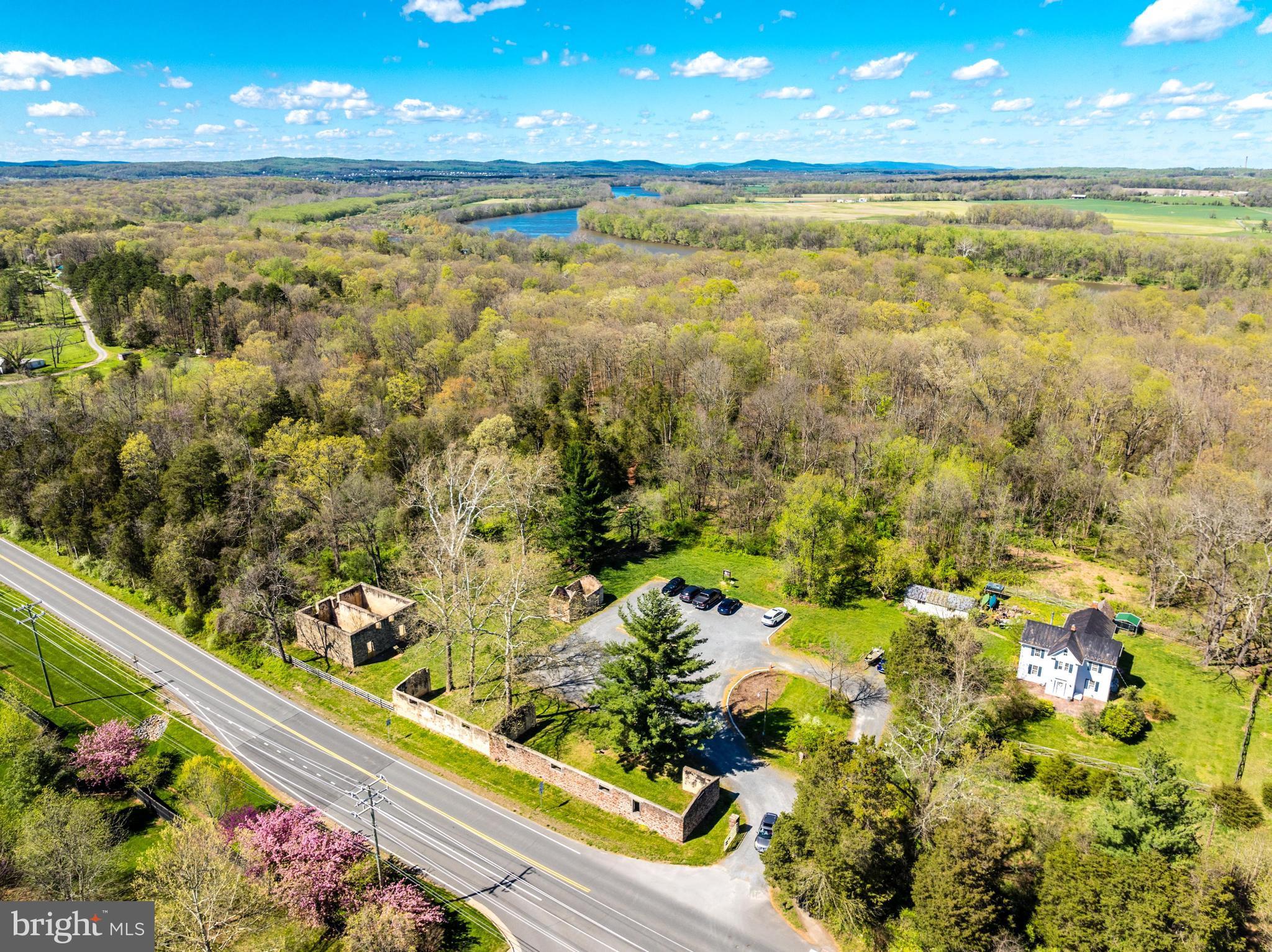 LAKES AT RED ROCK - Residential