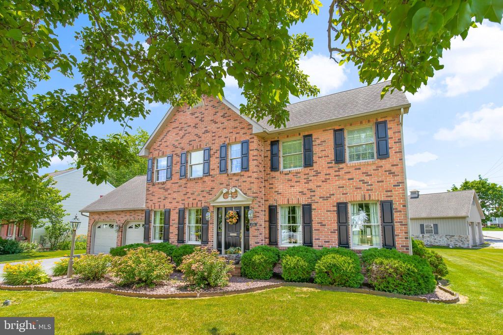 Photo of 156 Park Place, Landisville, PA 17538 (MLS # PALA2052334)