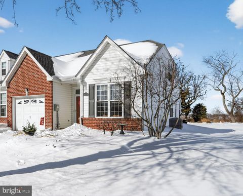 Townhouse For Sale - 417 Ruth Court<br/> HARLEYSVILLE, PA 19438