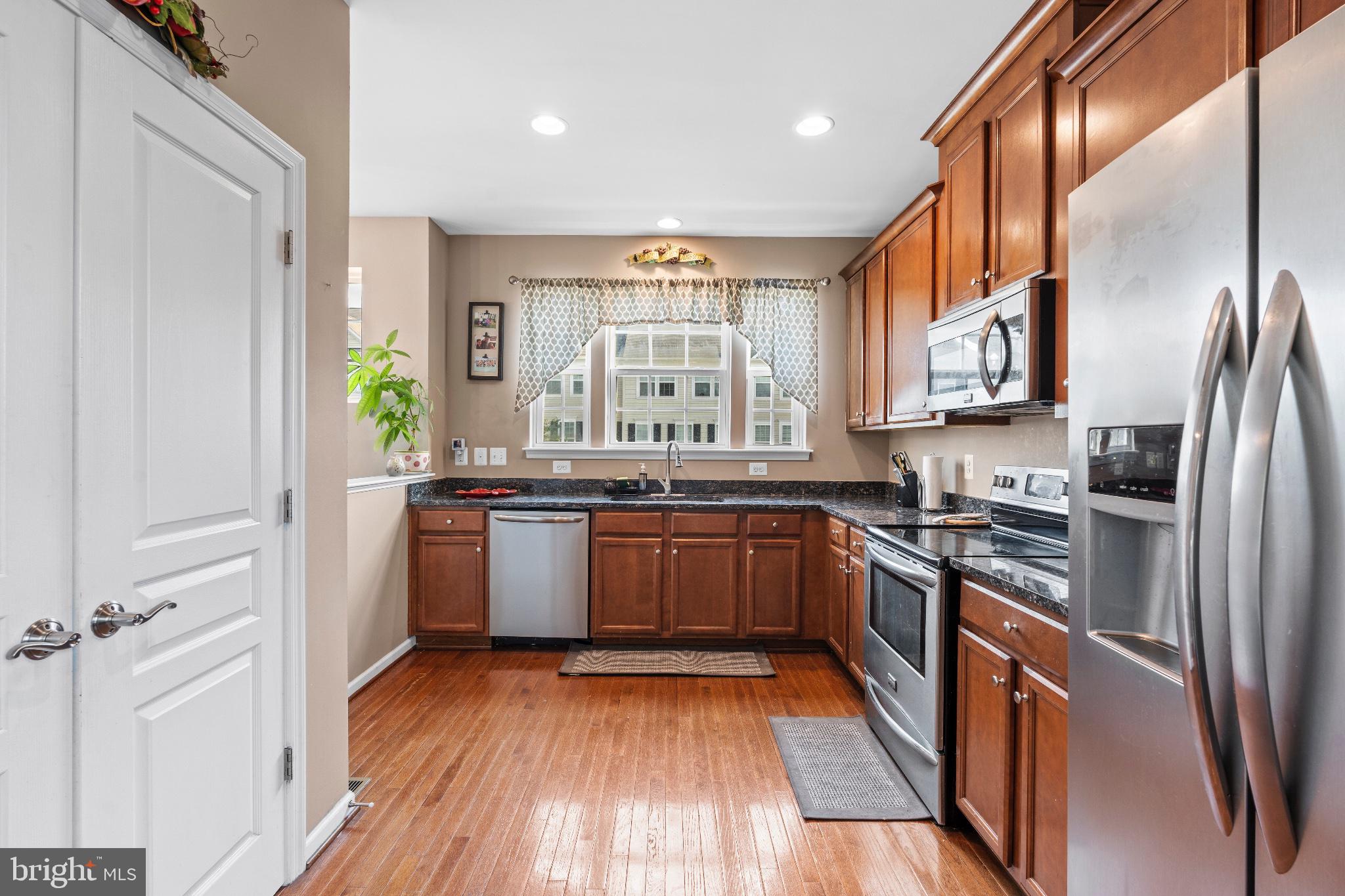 8214 HERITAGE CROSSING COURT