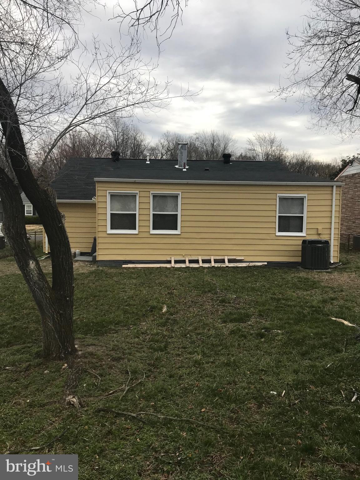 NORTH FORESTVILLE - Residential