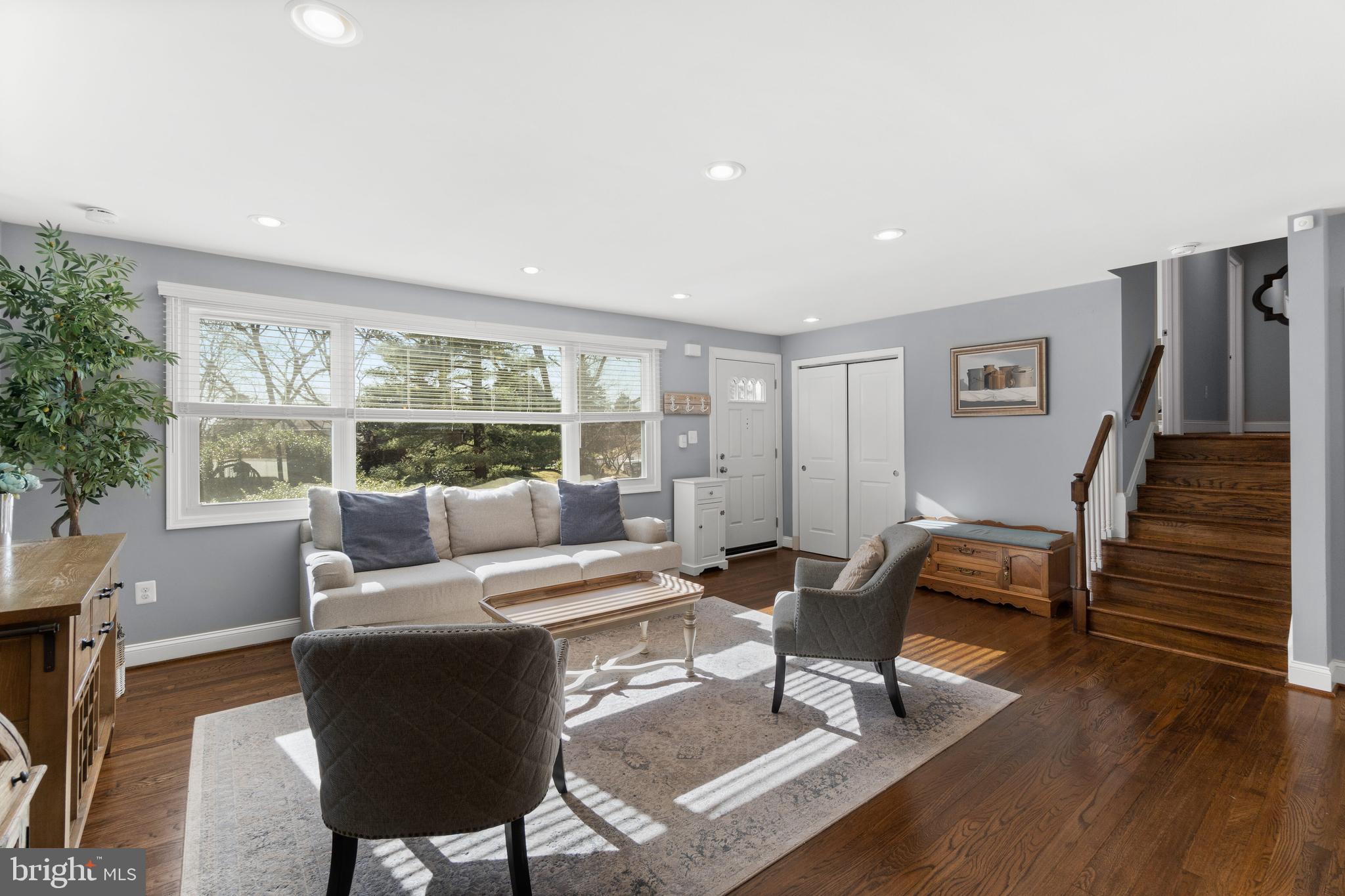 ROLLINGWOOD - Residential