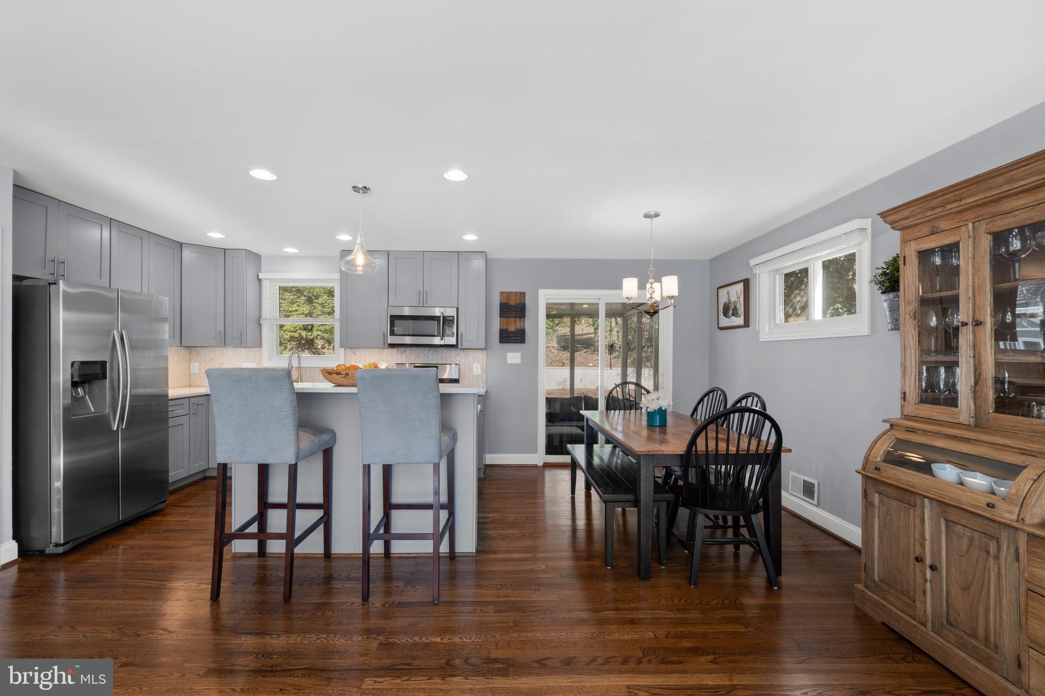 ROLLINGWOOD - Residential