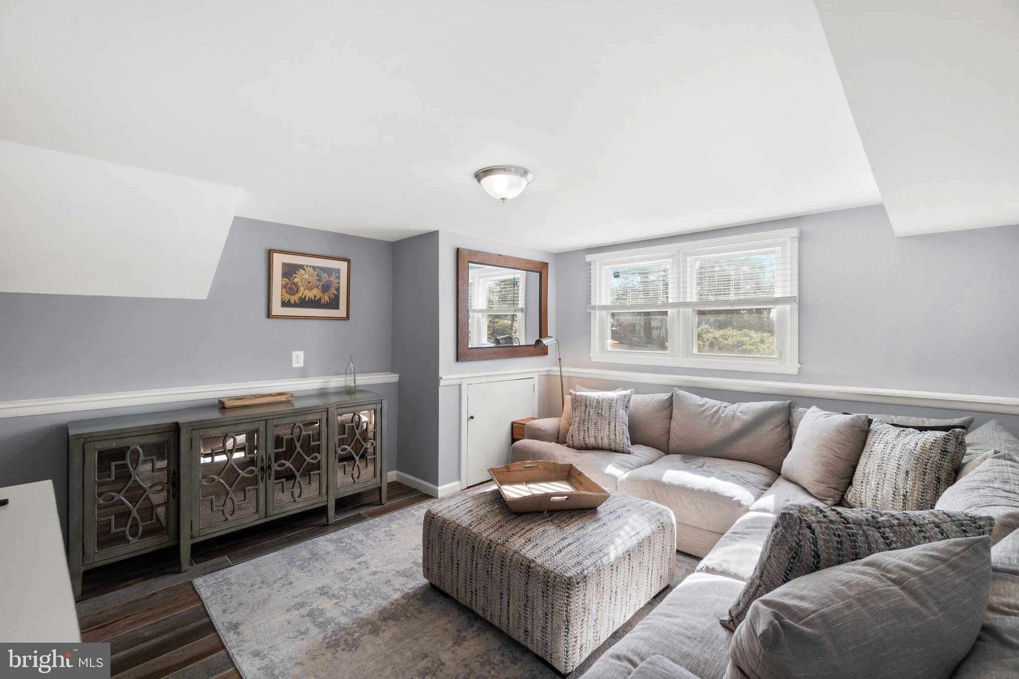 ROLLINGWOOD - Residential