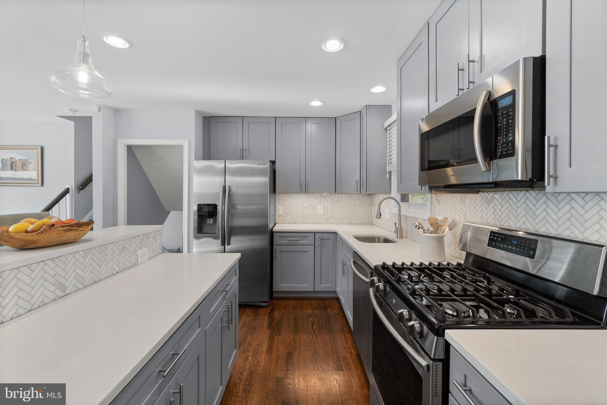 ROLLINGWOOD - Residential