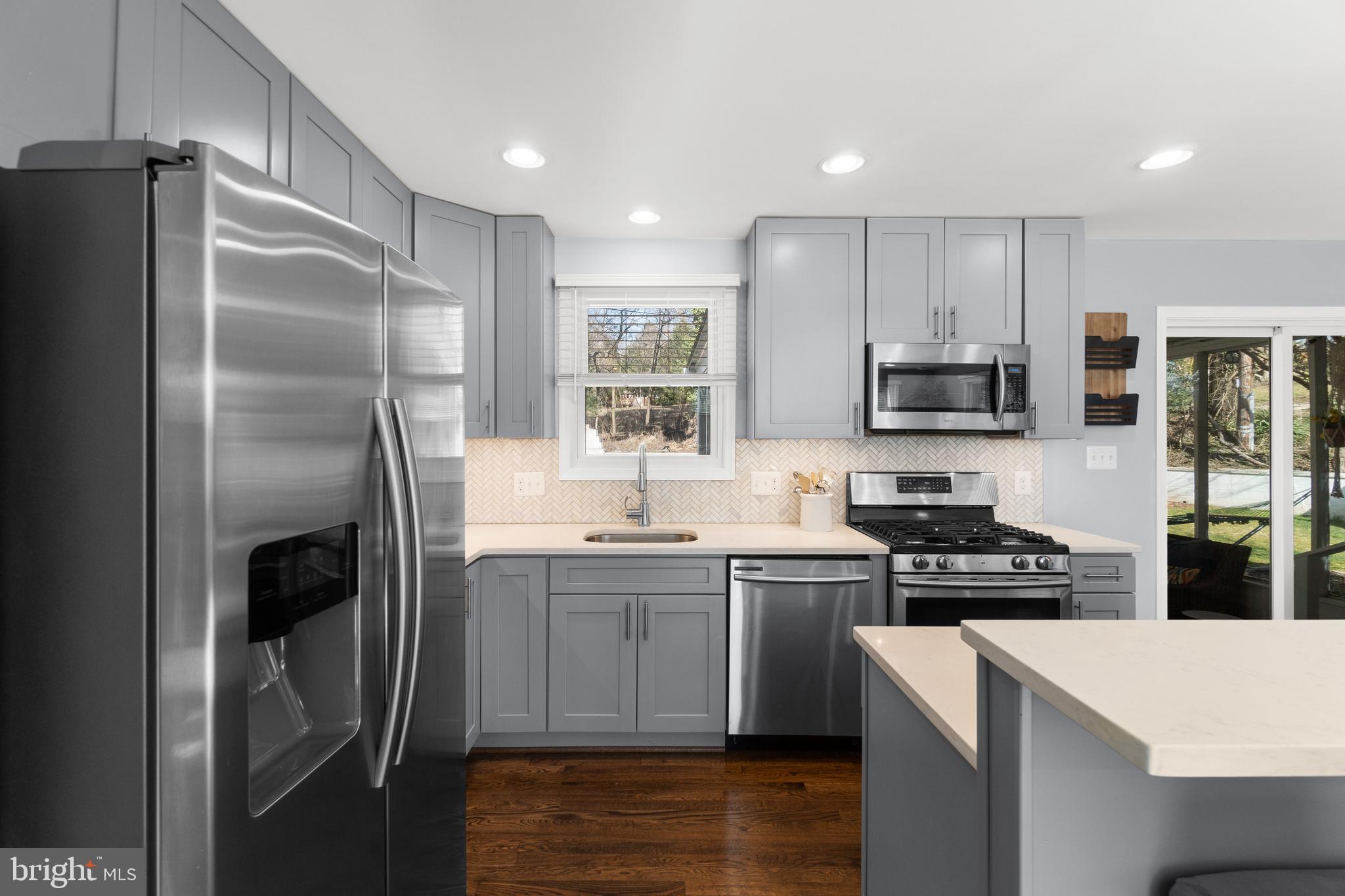 ROLLINGWOOD - Residential