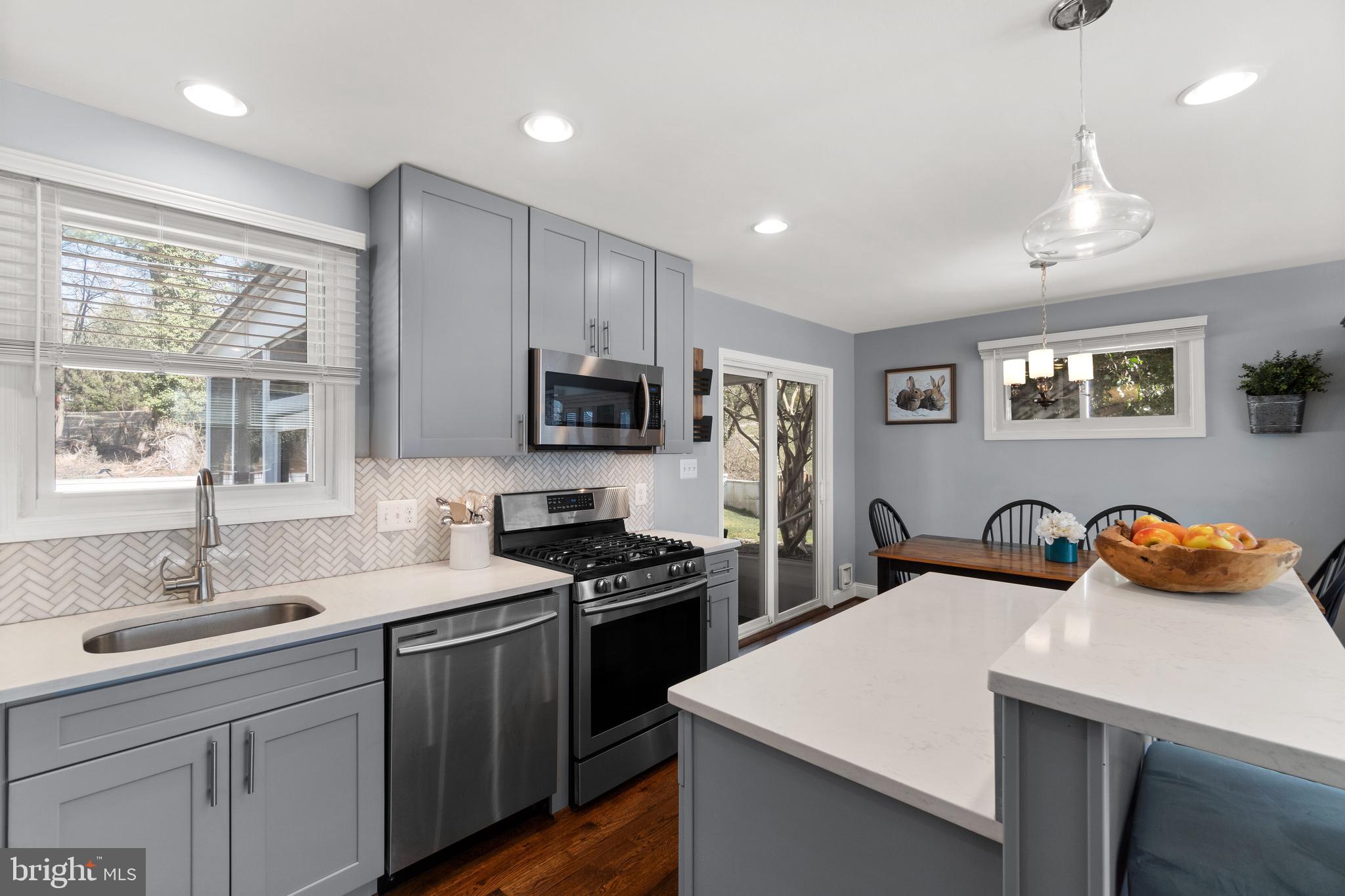 ROLLINGWOOD - Residential