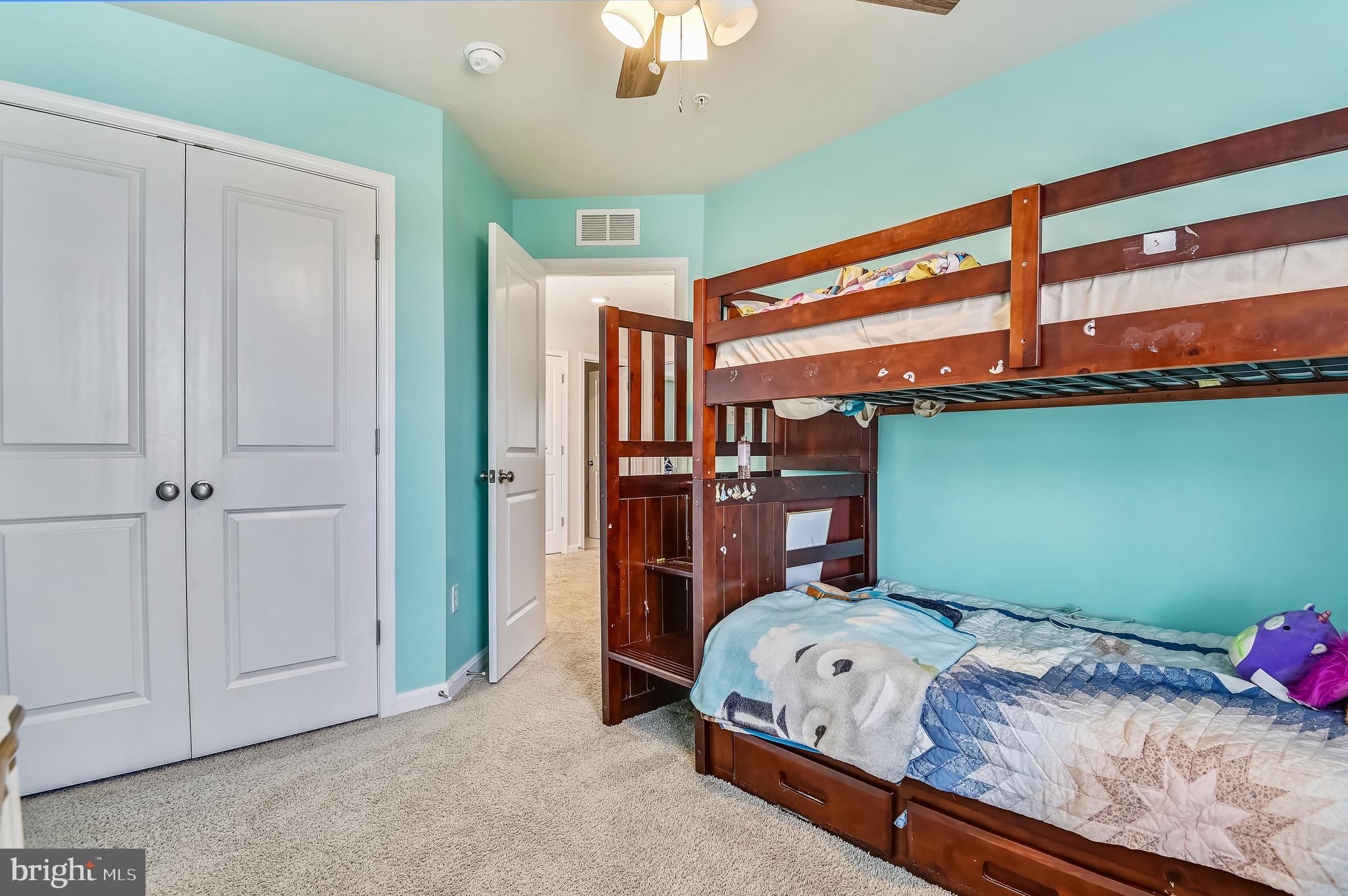 SOMERSET HILL - Residential