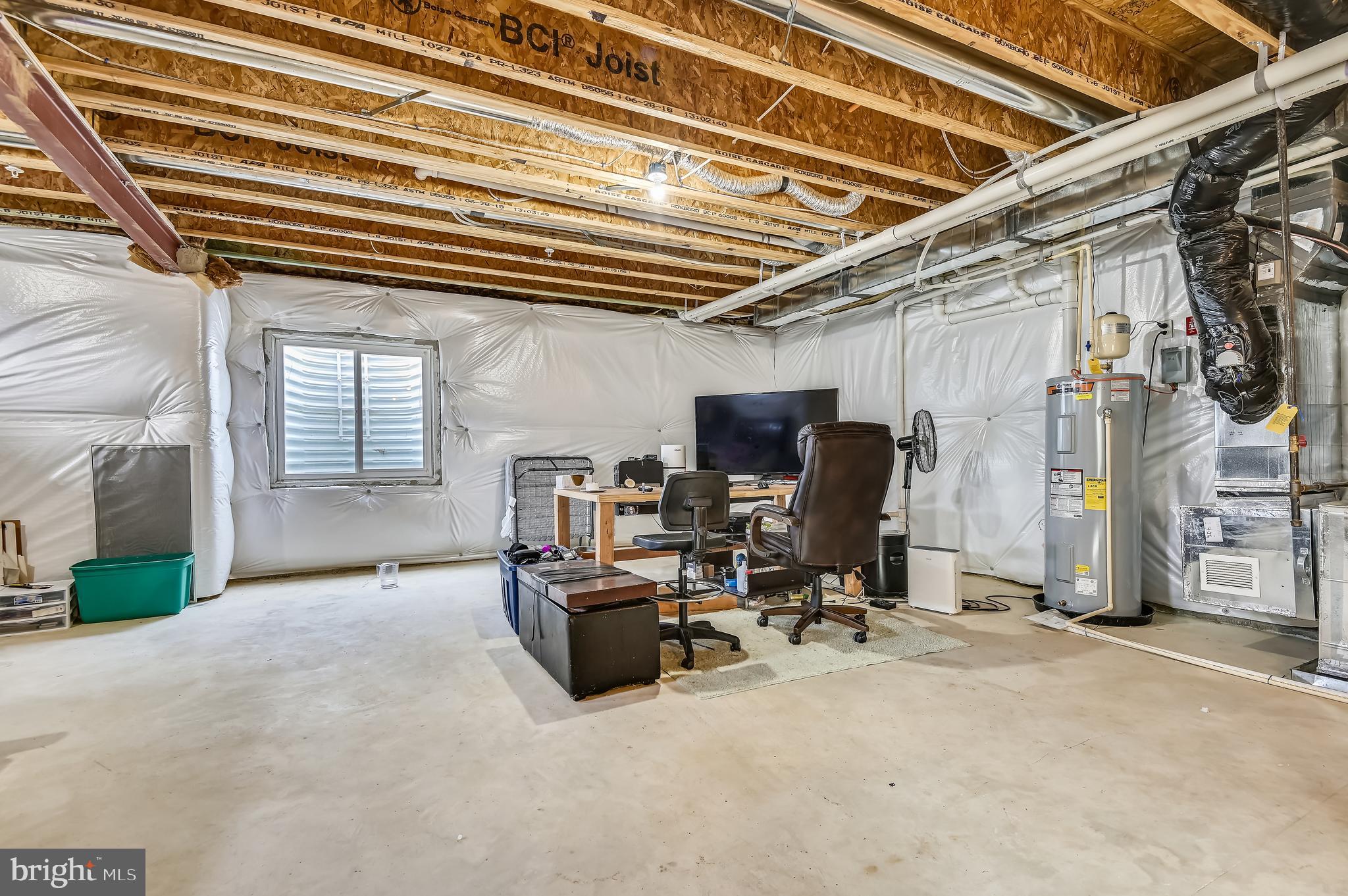 SOMERSET HILL - Residential