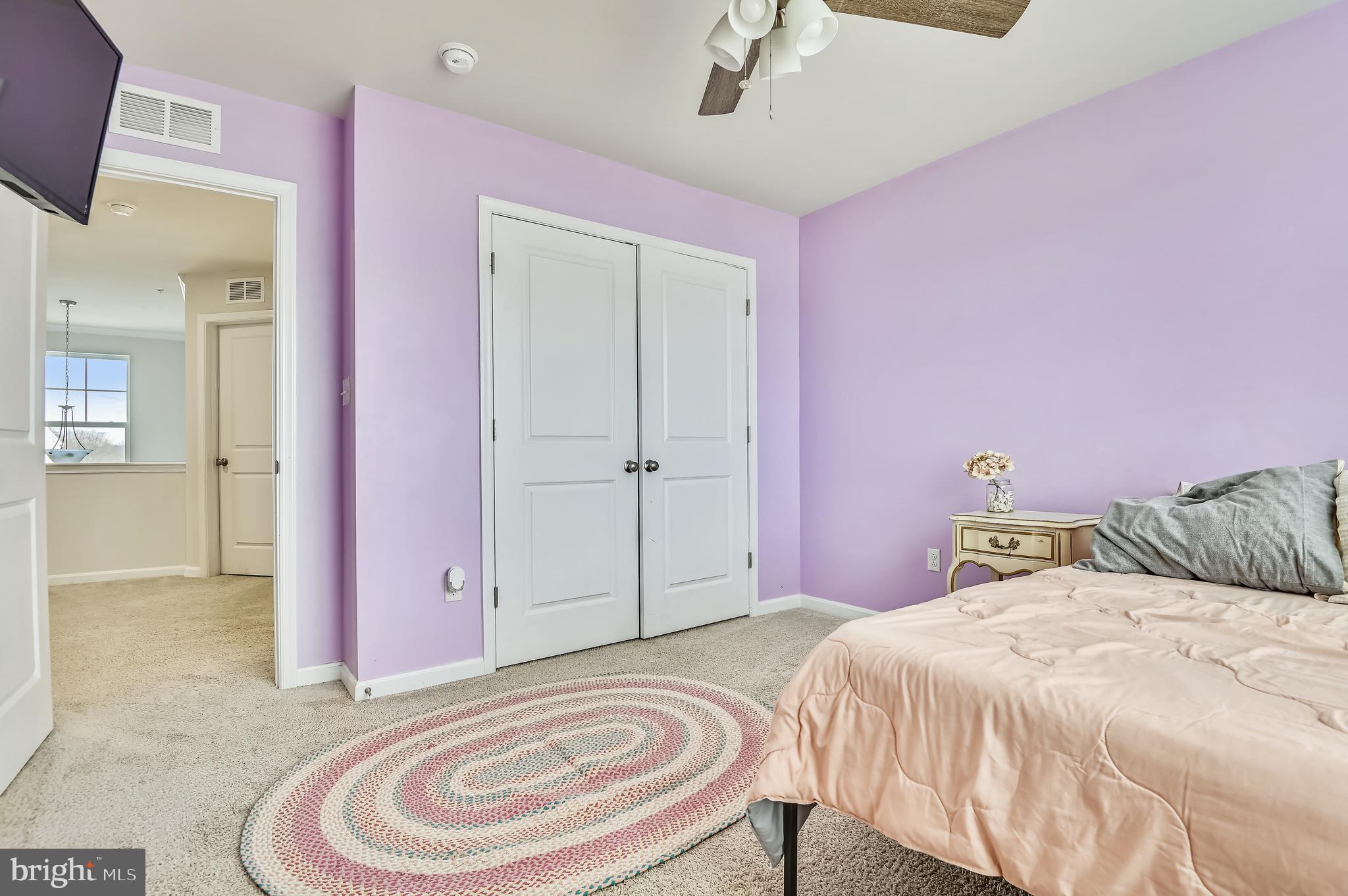 SOMERSET HILL - Residential