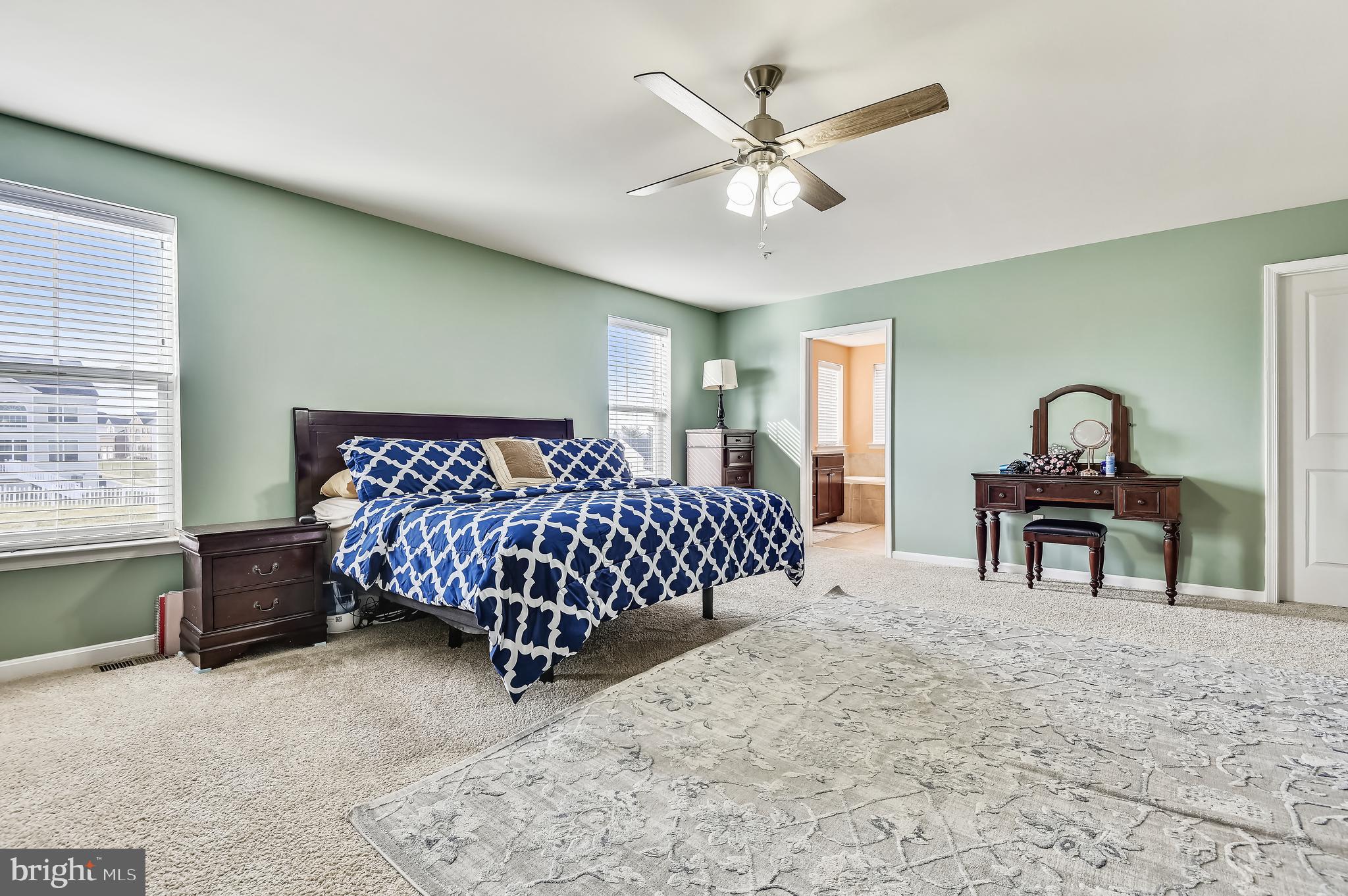 SOMERSET HILL - Residential