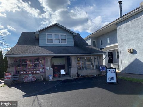 Photo of 306 Huntingdon Pike, JENKINTOWN, PA 19046 (MLS # PAMC2177408)