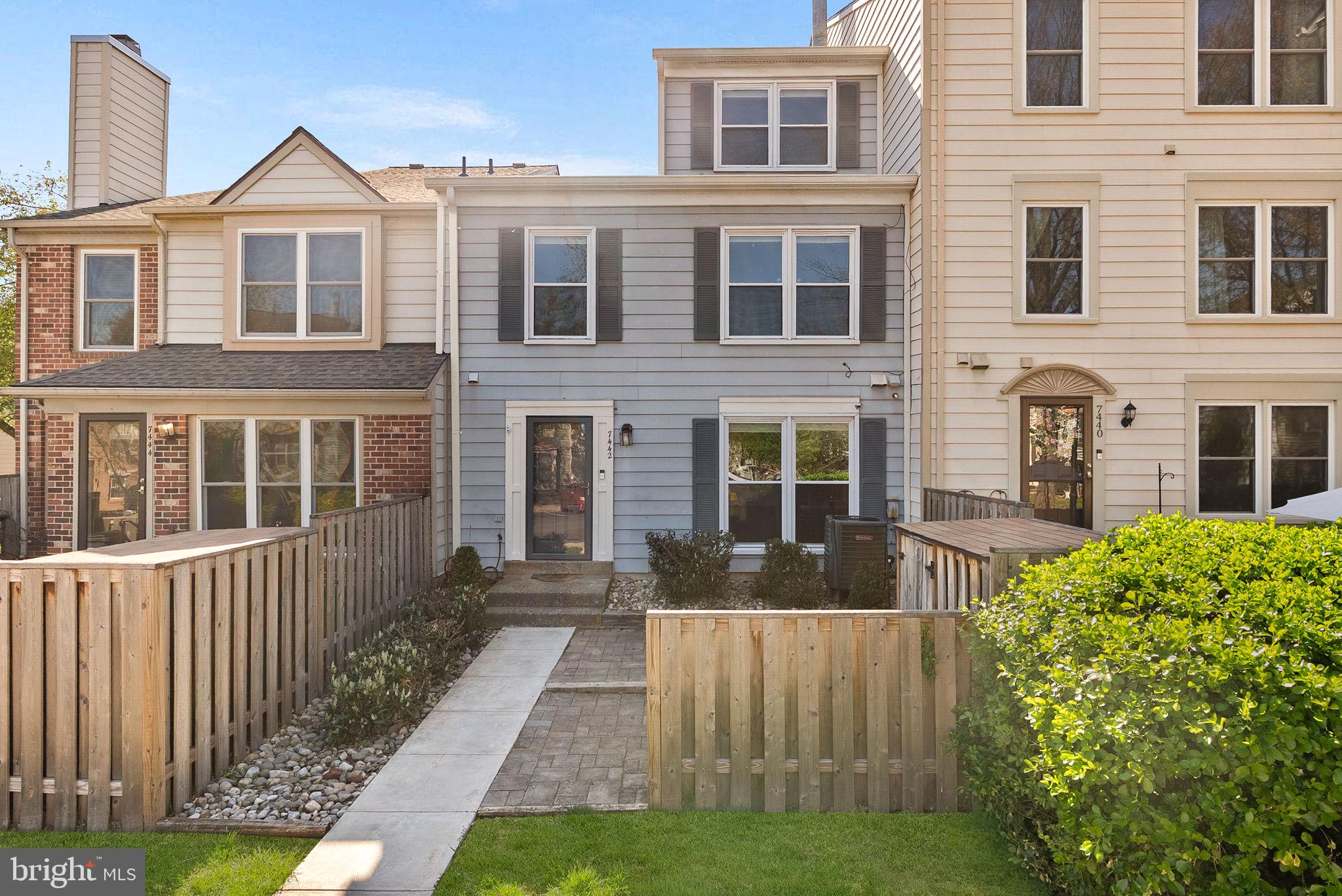 STONINGTON CONDOMINIUMS - Residential