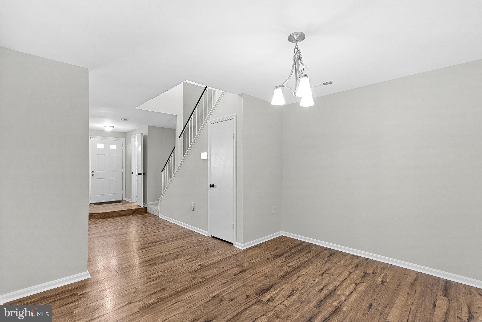 STONINGTON CONDOMINIUMS - Residential