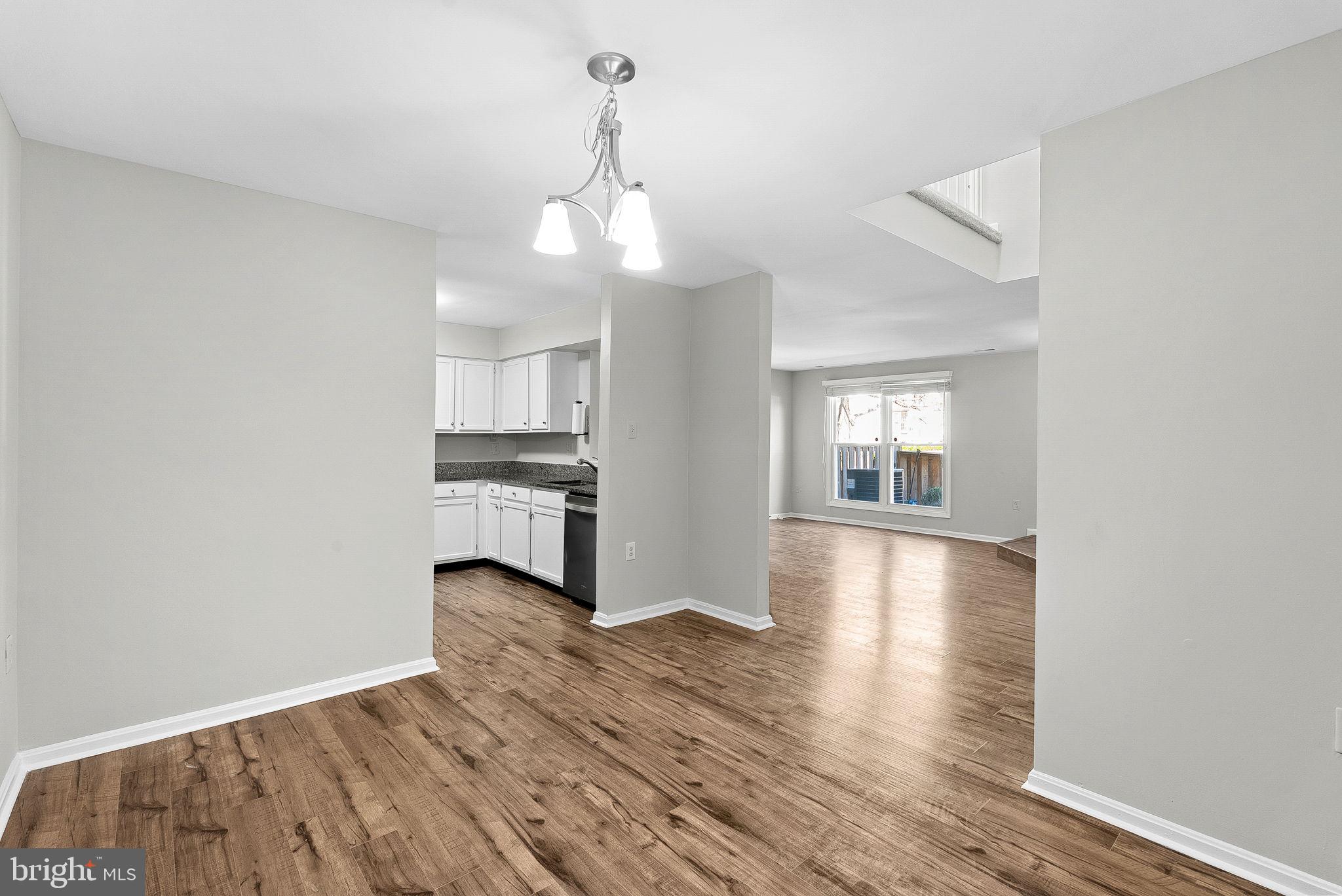 STONINGTON CONDOMINIUMS - Residential