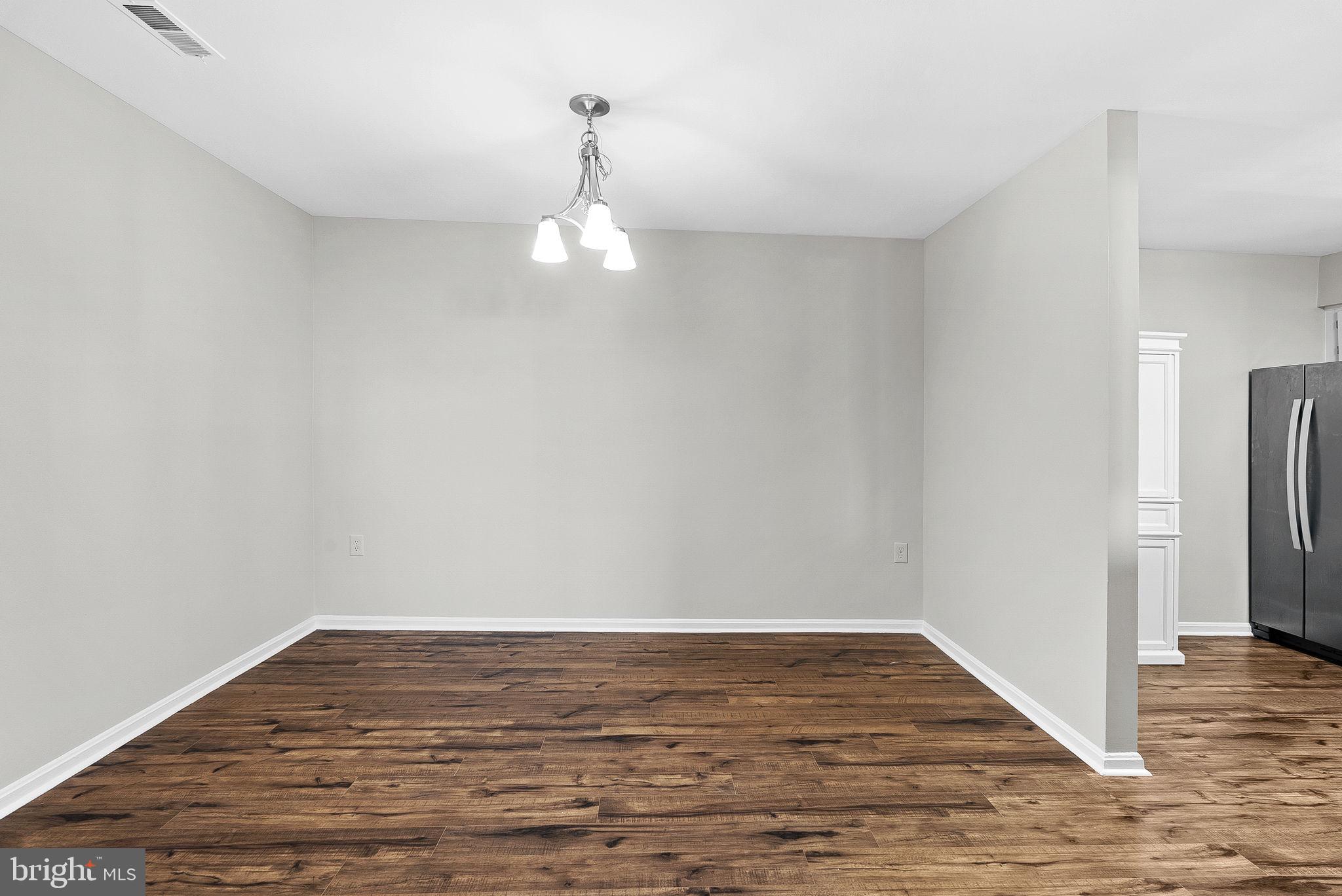 STONINGTON CONDOMINIUMS - Residential