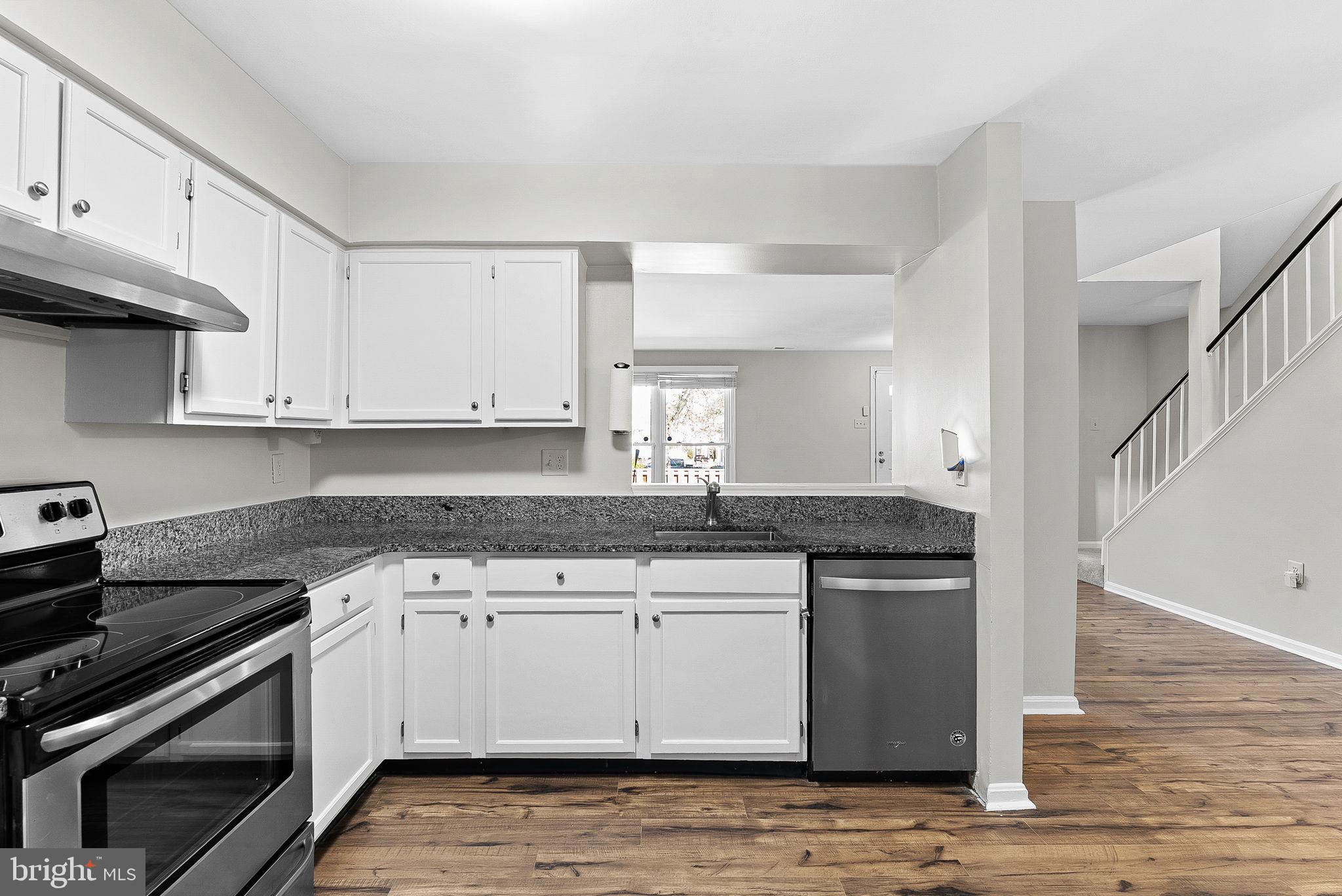 STONINGTON CONDOMINIUMS - Residential