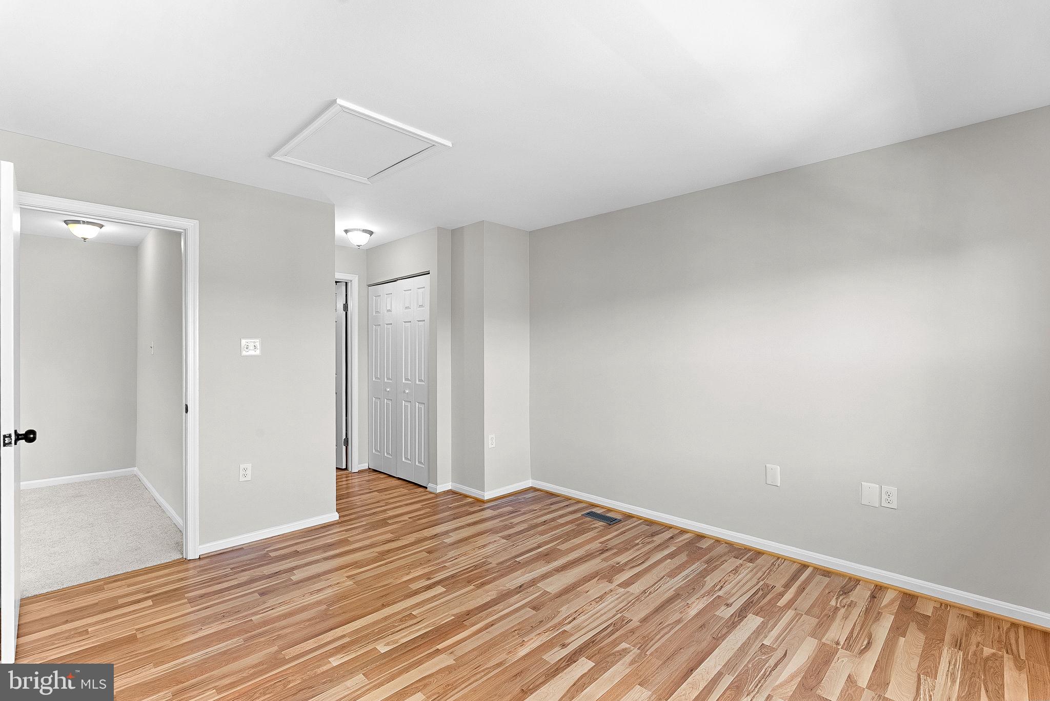 STONINGTON CONDOMINIUMS - Residential