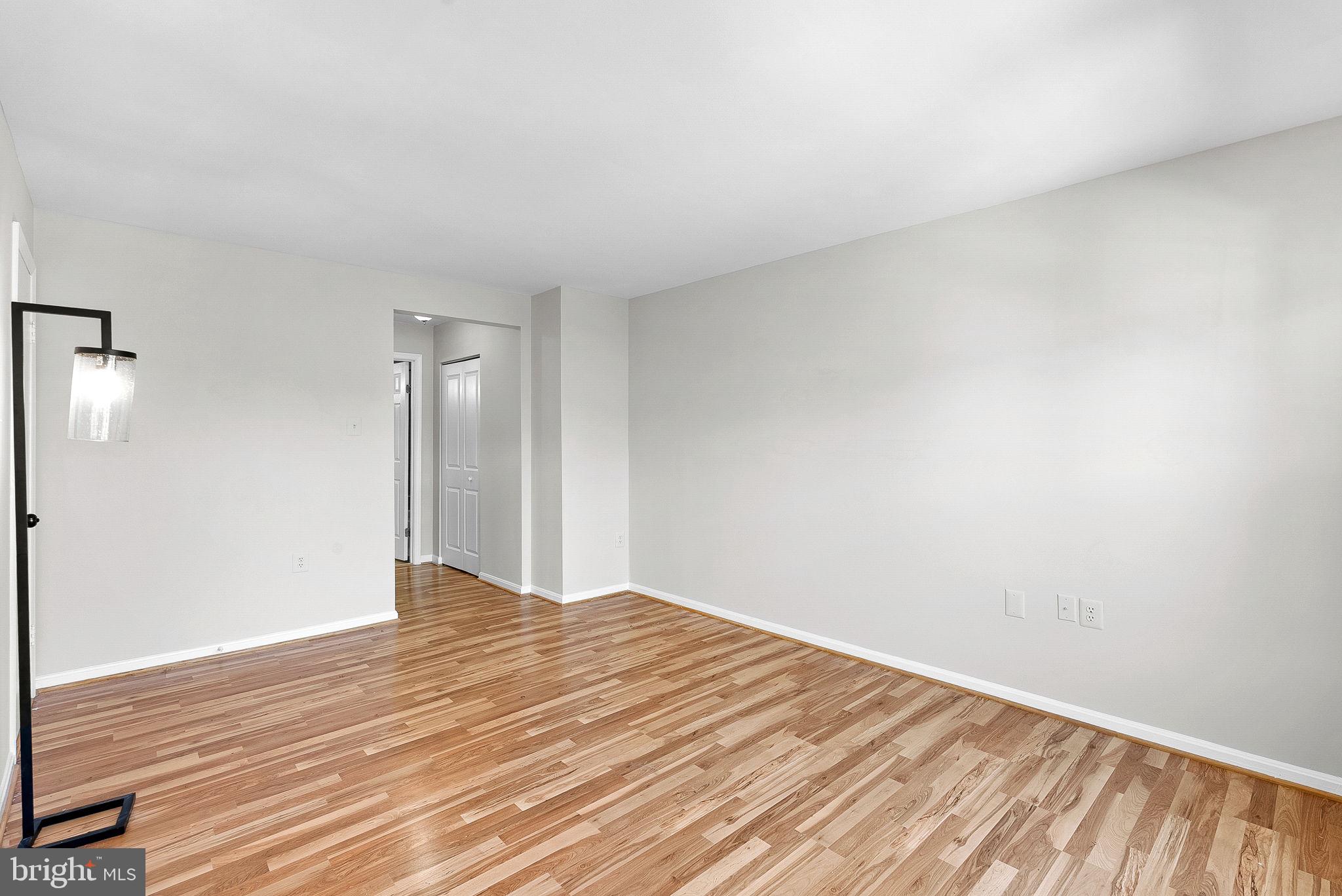 STONINGTON CONDOMINIUMS - Residential