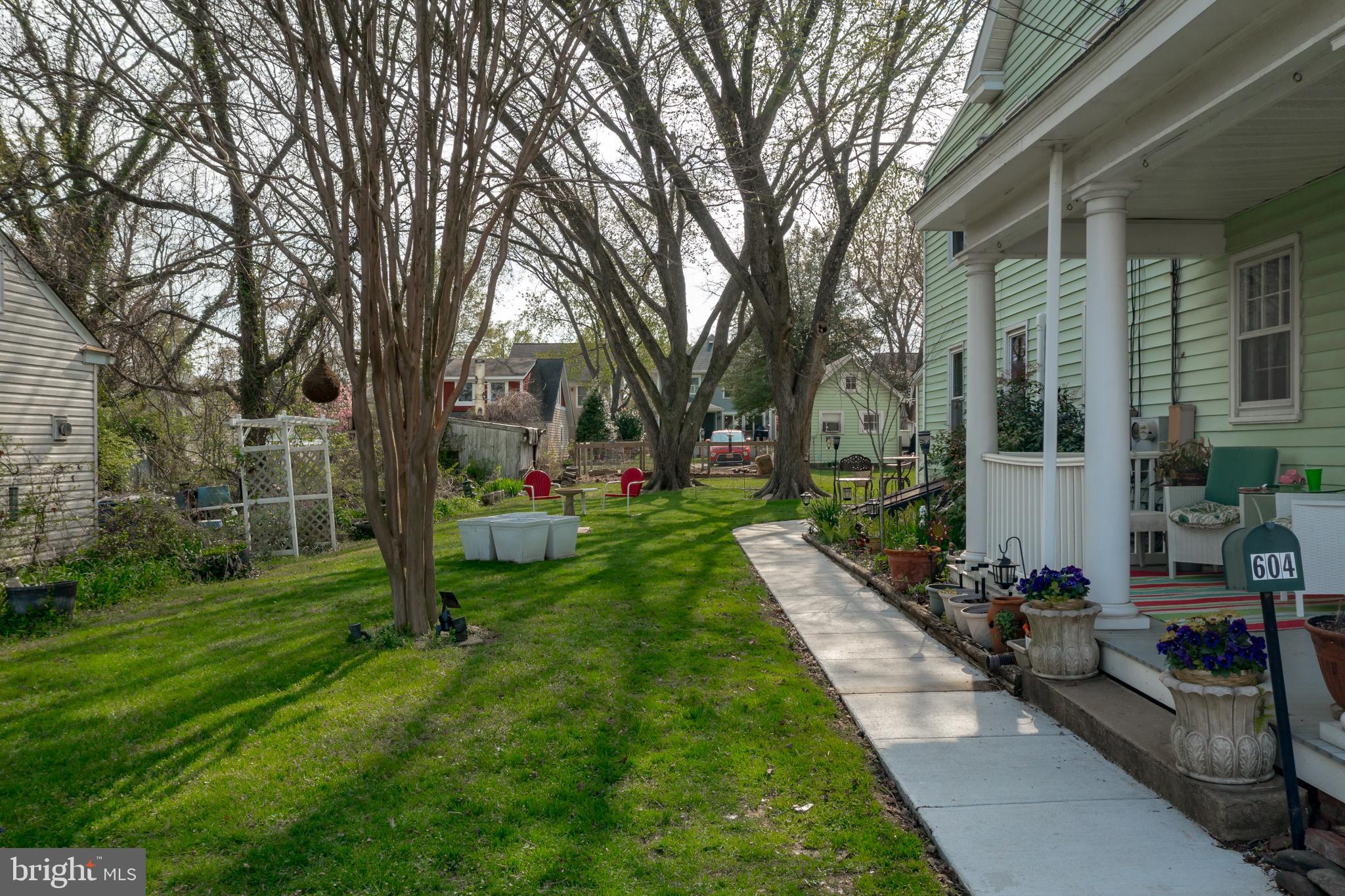604 6TH STREET