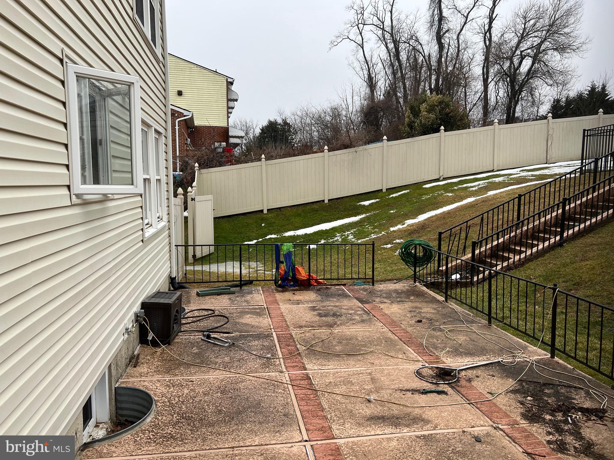 CAMELOT - Residential