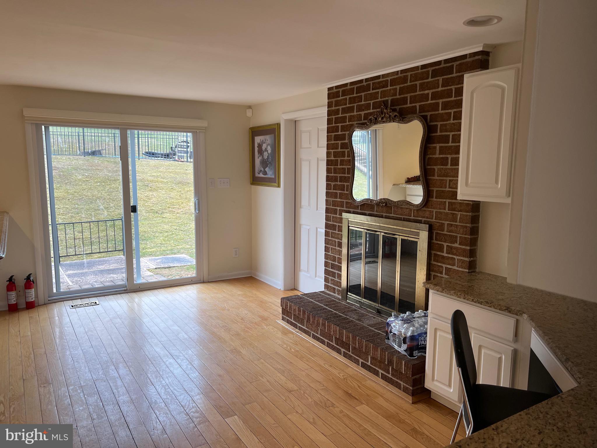 CAMELOT - Residential