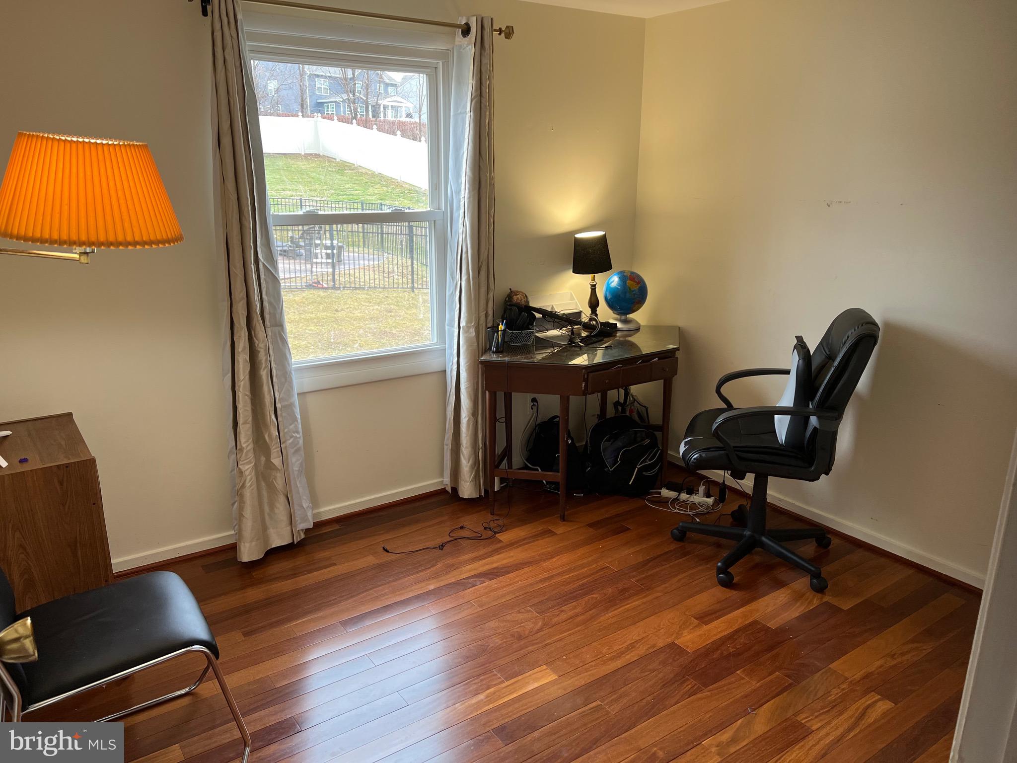 CAMELOT - Residential