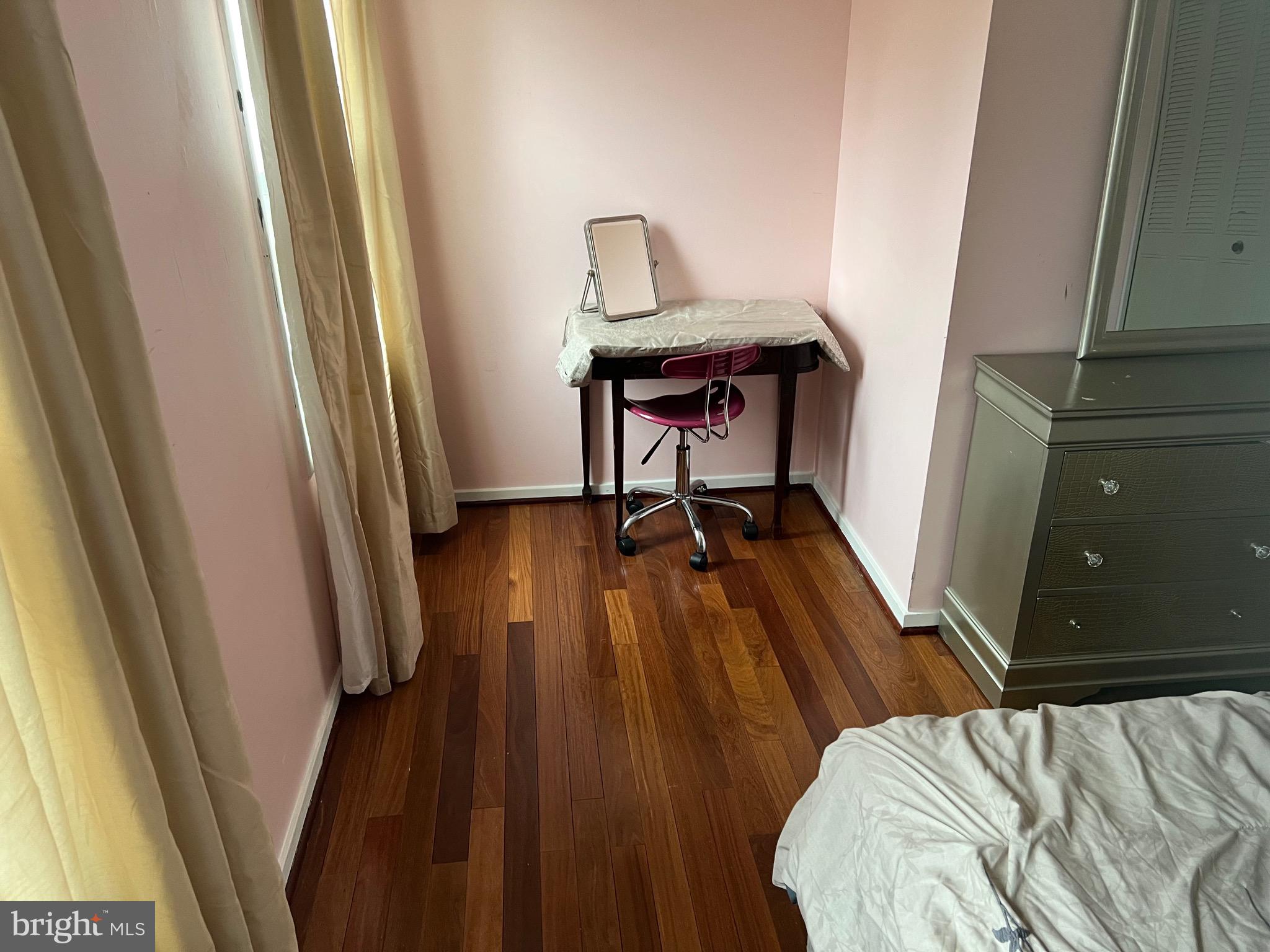 CAMELOT - Residential