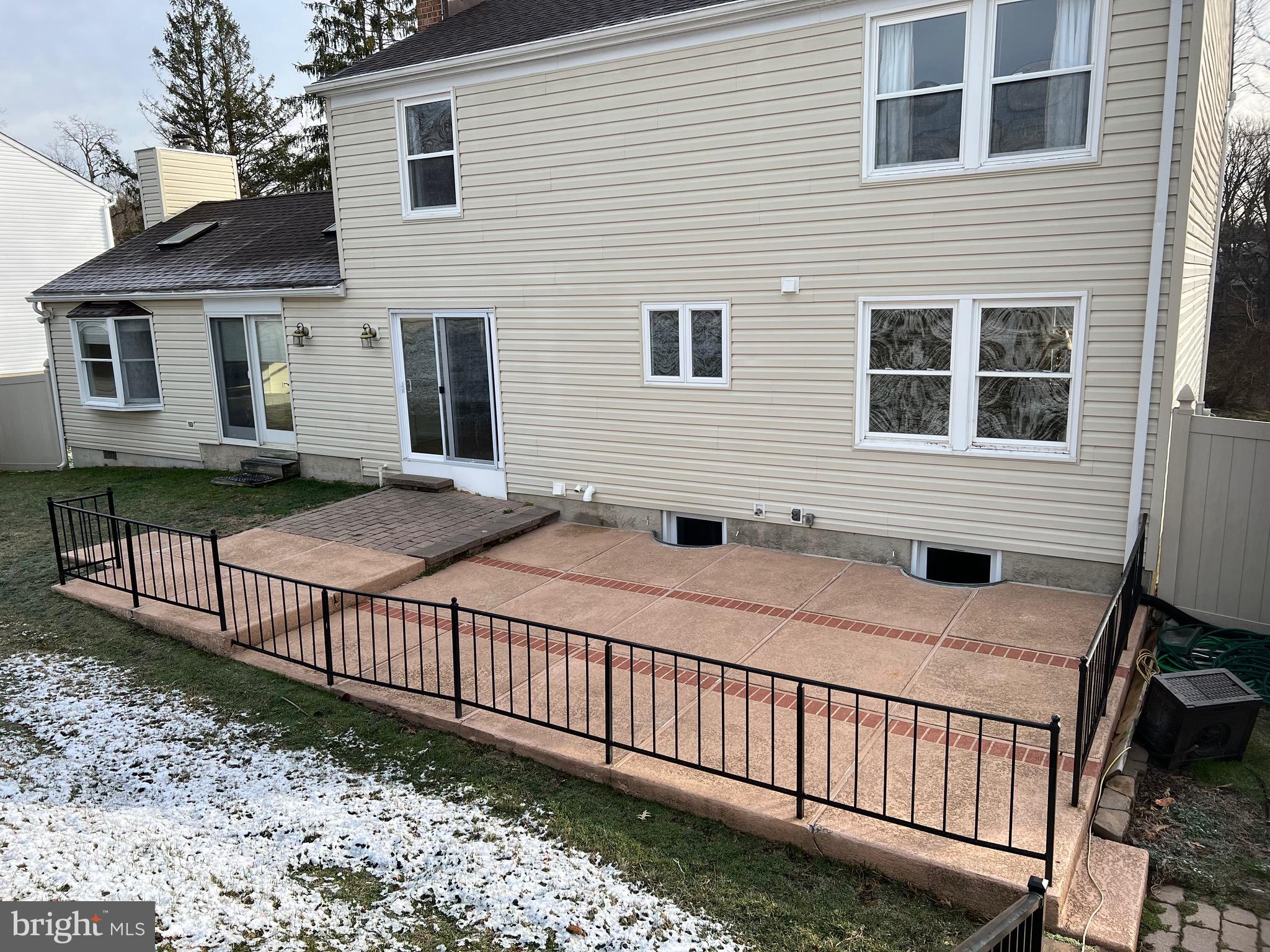 CAMELOT - Residential