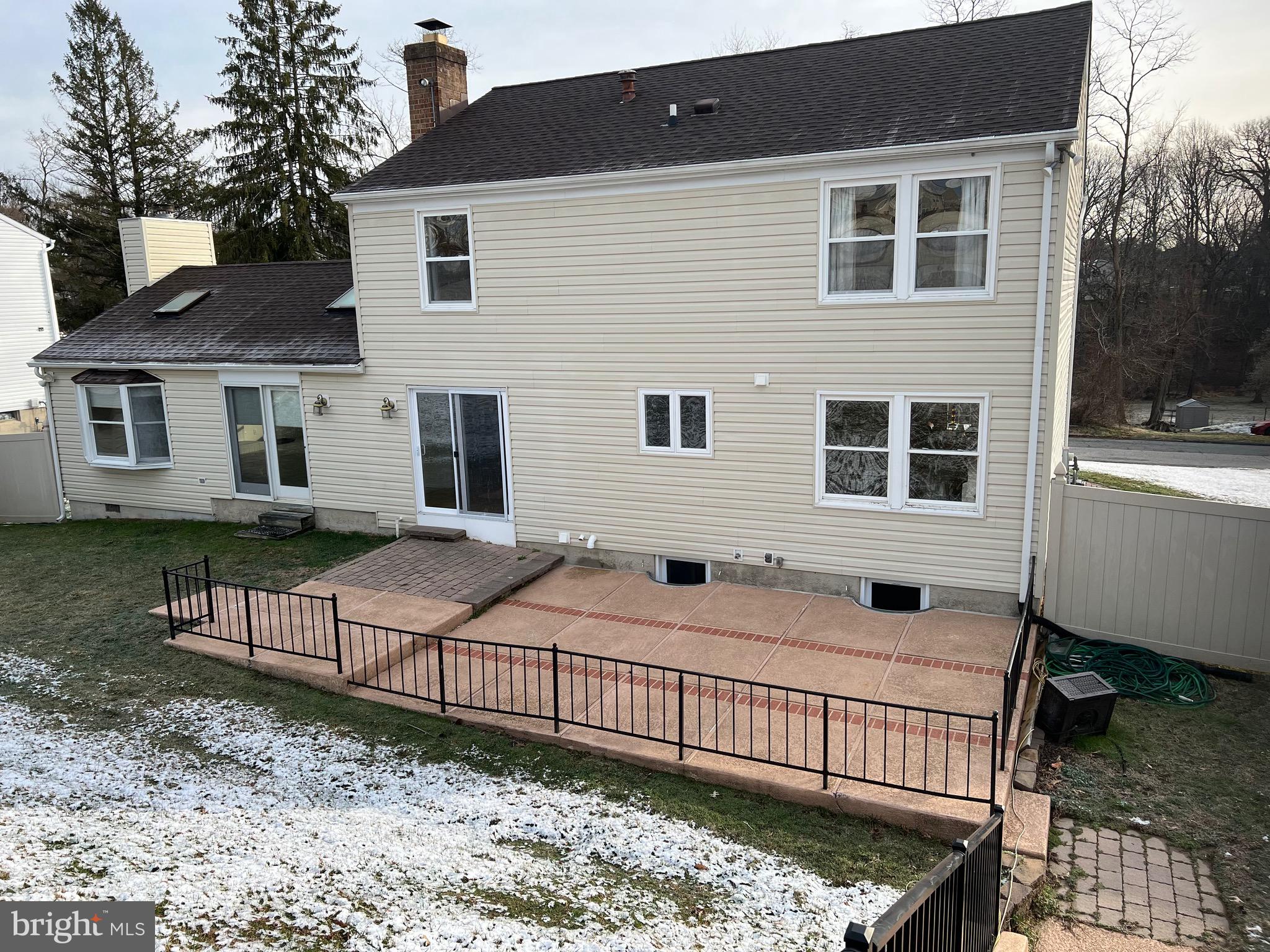 CAMELOT - Residential