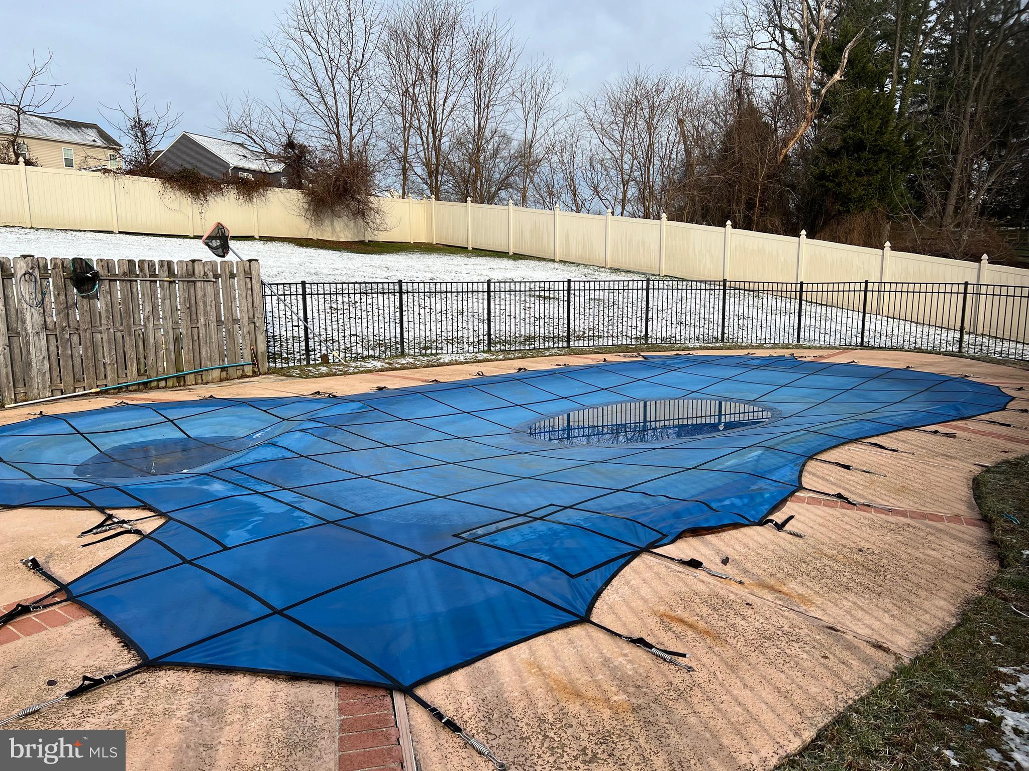 CAMELOT - Residential