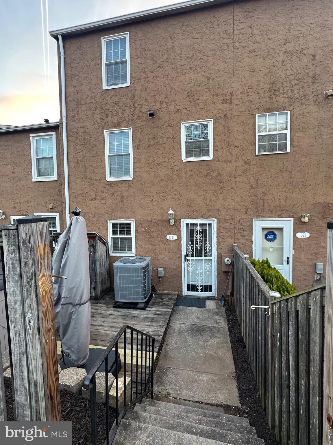 ASHLAND MEWS - Residential