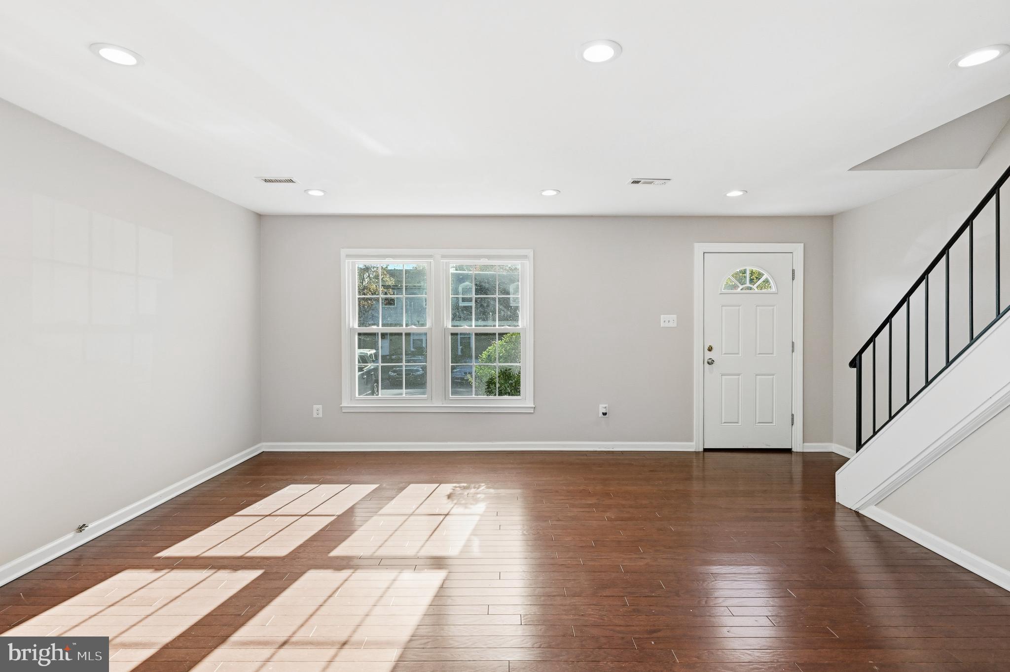 PORT O DUMFRIES - Residential