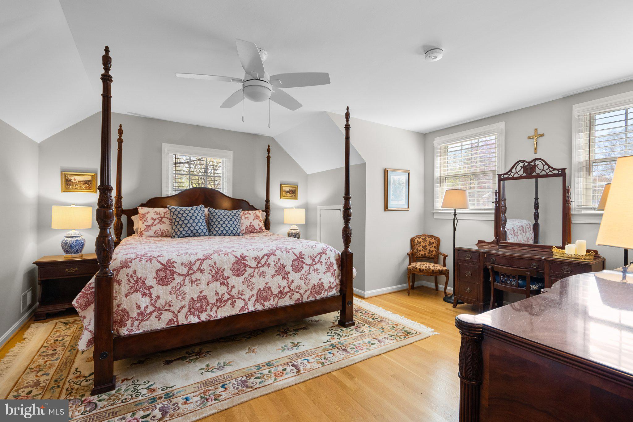 RIVERSIDE GARDENS - Residential