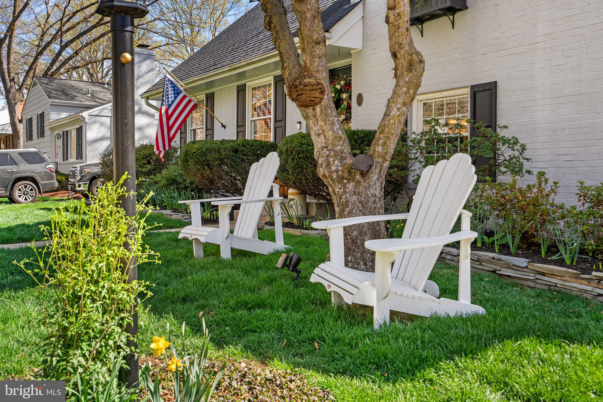 RIVERSIDE GARDENS - Residential