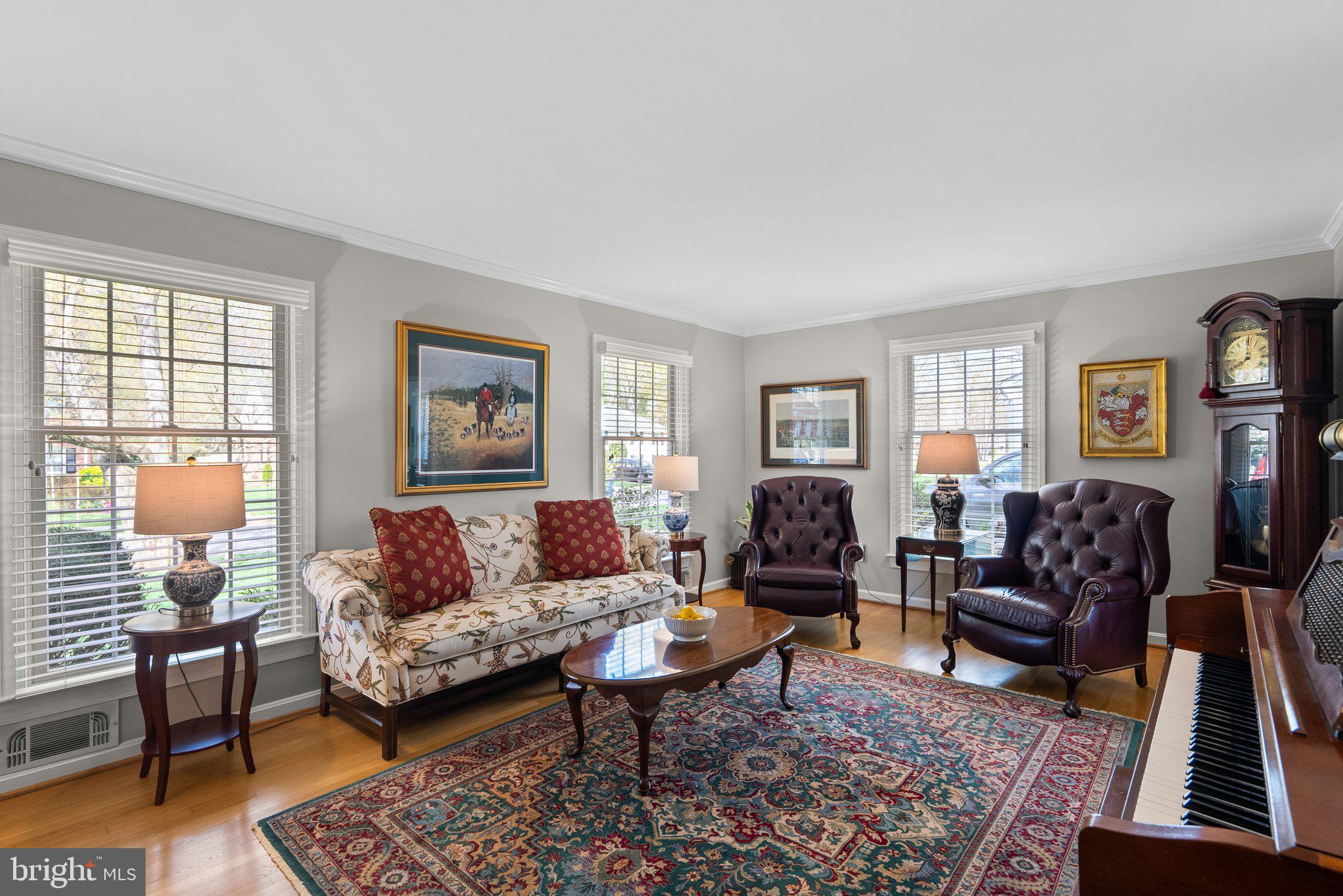 RIVERSIDE GARDENS - Residential