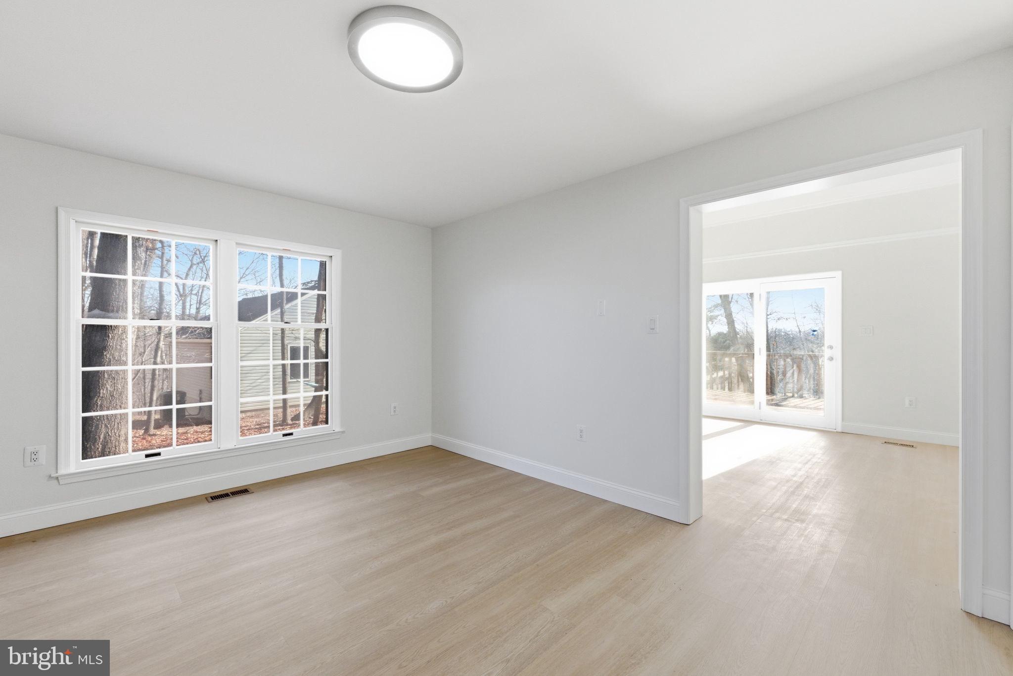 LAKE HOLIDAY ESTATES - Residential