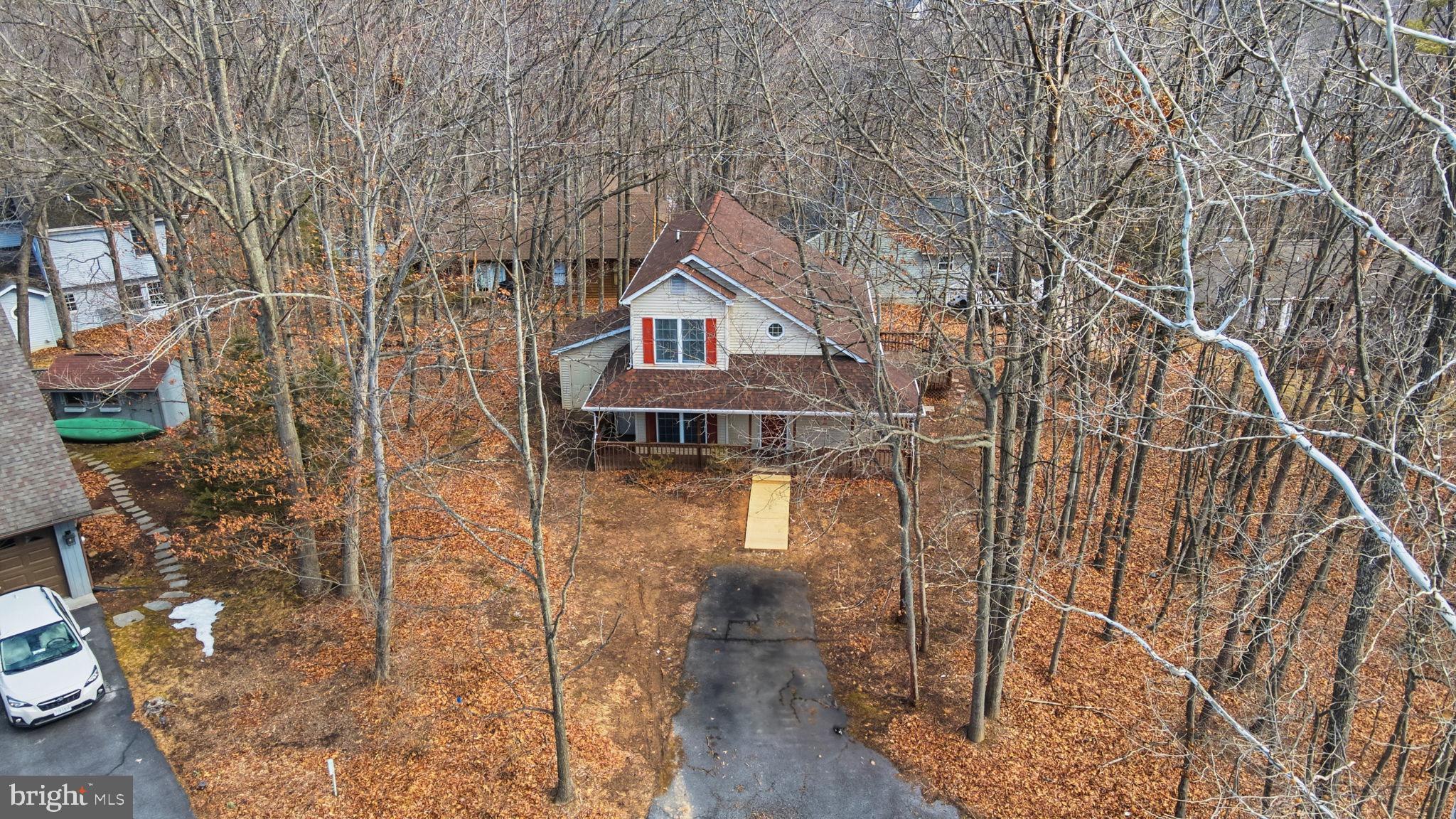 LAKE HOLIDAY ESTATES - Residential