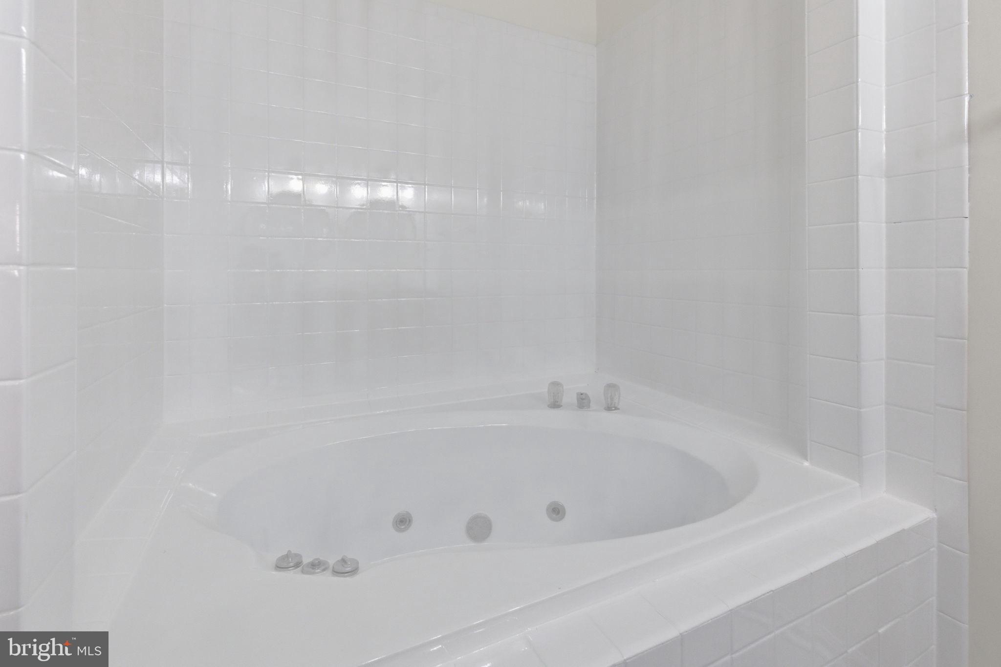 LAKE HOLIDAY ESTATES - Residential