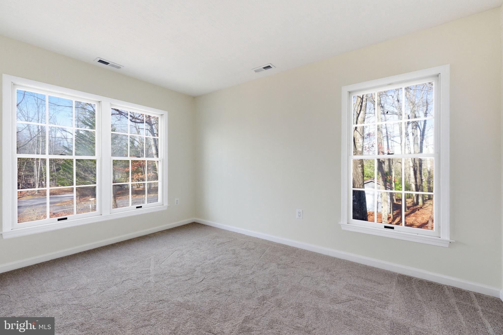 LAKE HOLIDAY ESTATES - Residential