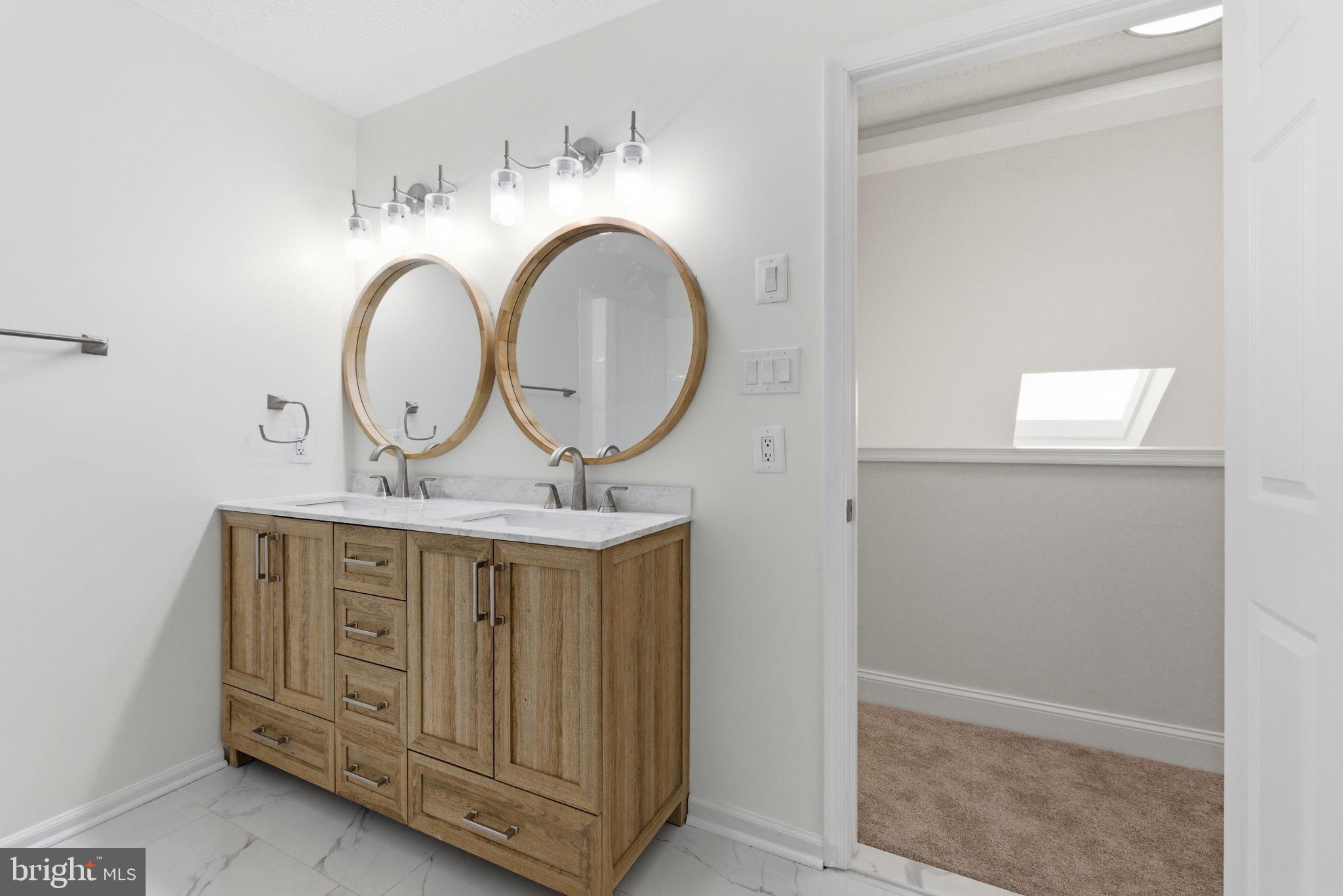 LAKE HOLIDAY ESTATES - Residential