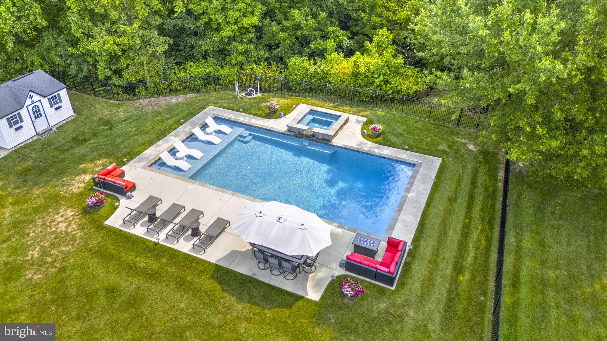 3535 LOYOLA COURT