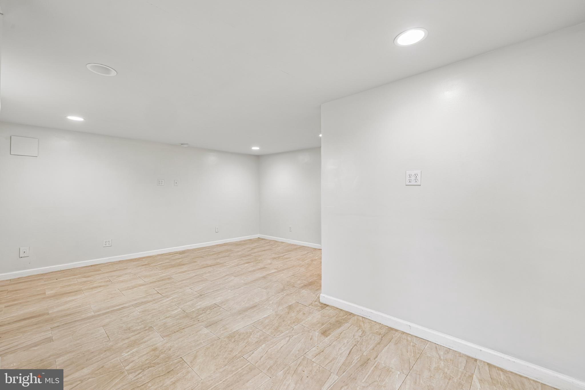 CLARKSBURG OUTSIDE - Residential