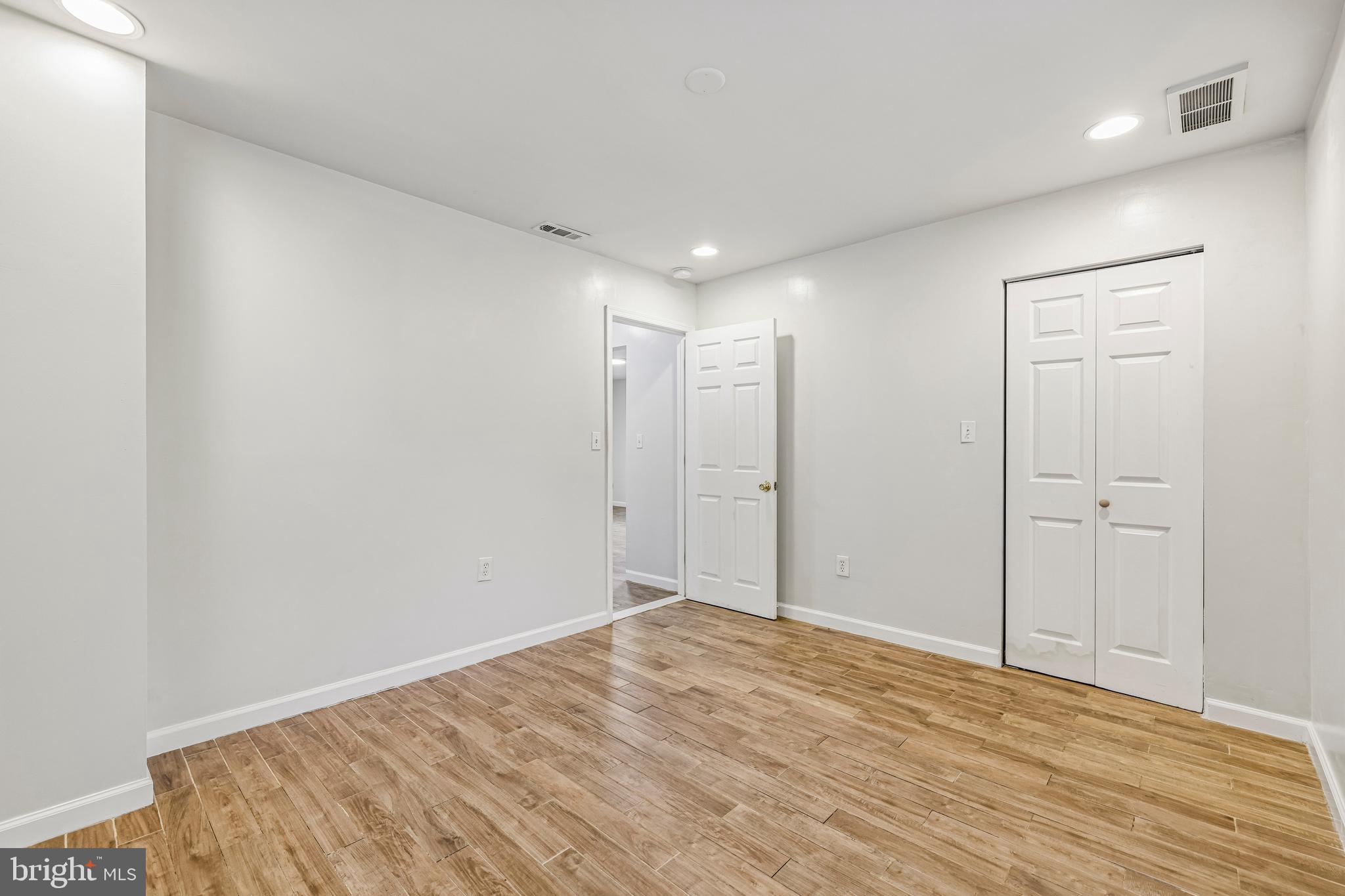 CLARKSBURG OUTSIDE - Residential